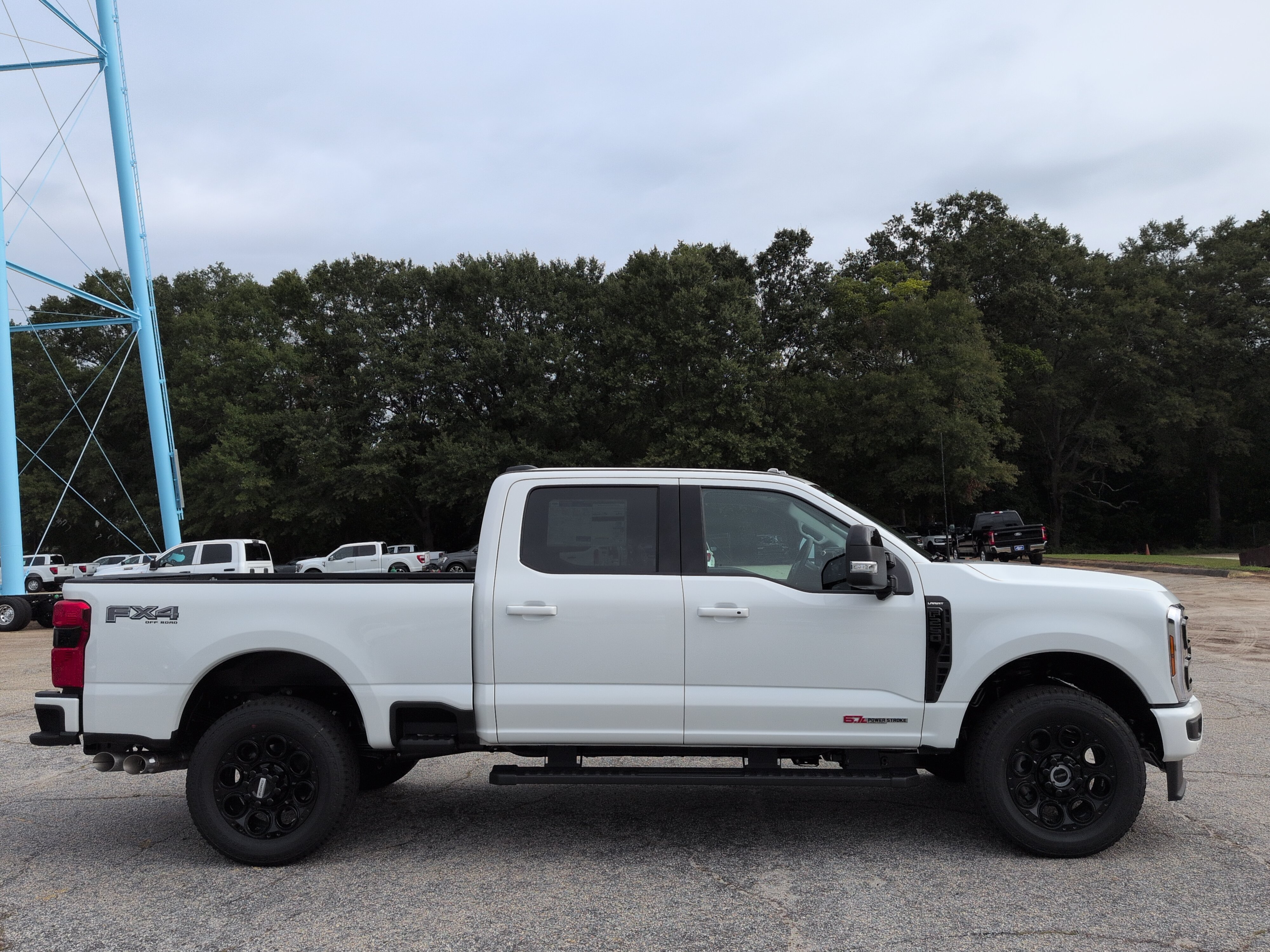 New 2027 Ford Super Duty F-250 SRW LARIAT TRUCK