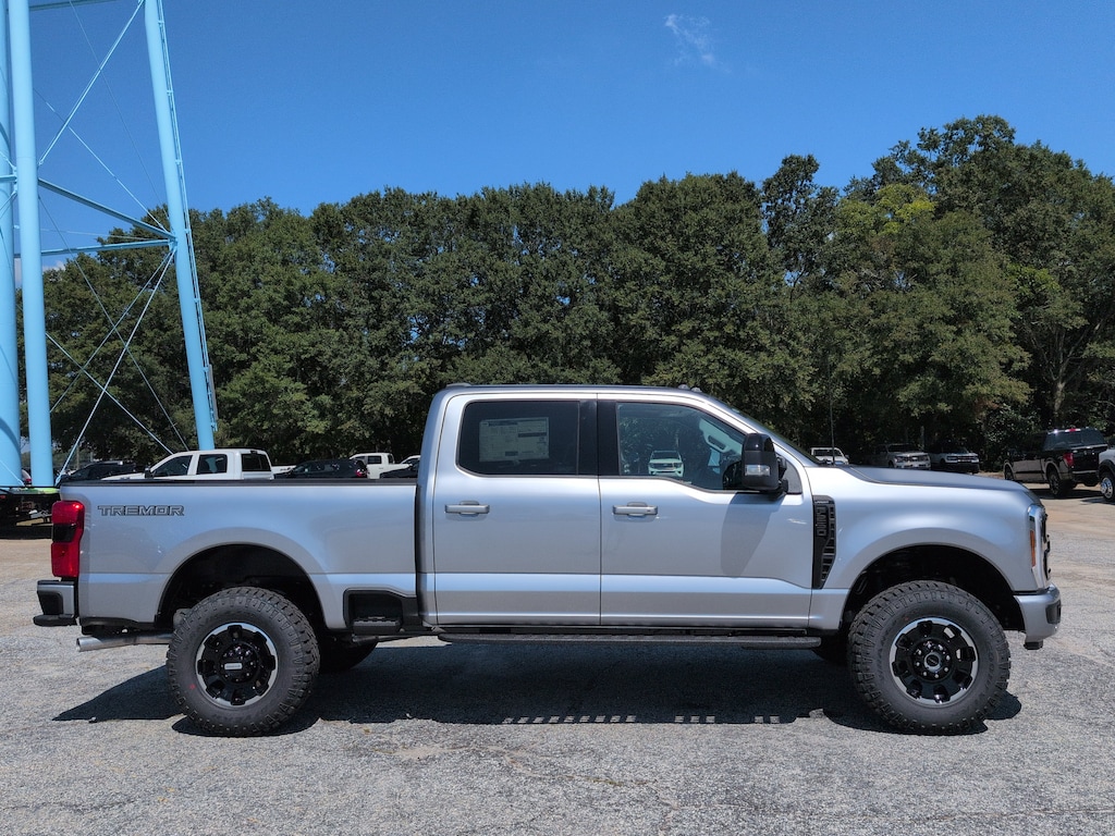 New 2027 Ford Super Duty F-250 SRW LARIAT TRUCK