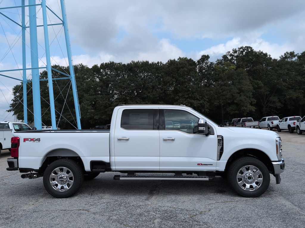 New 2027 Ford Super Duty F-250 SRW LARIAT TRUCK