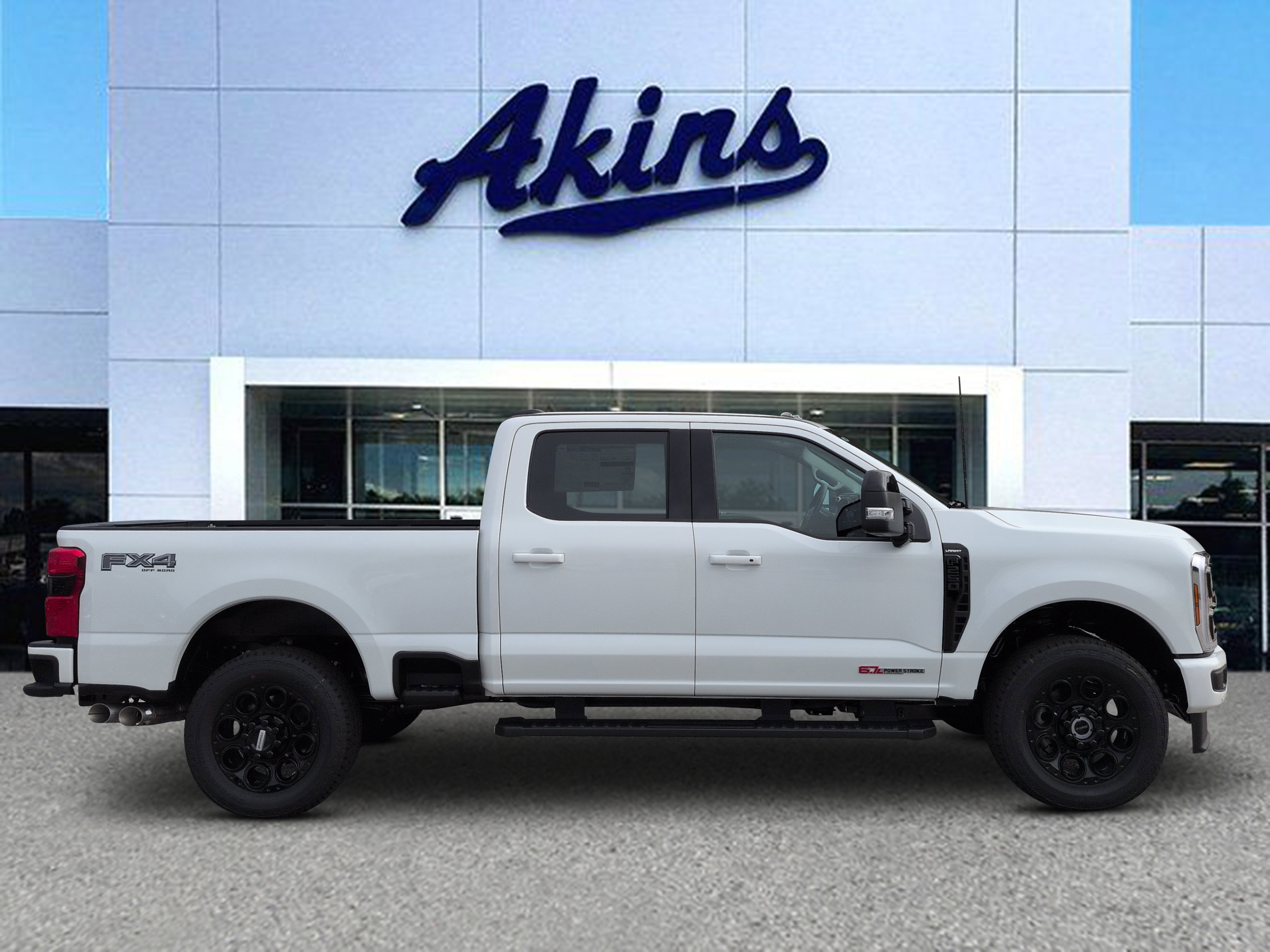 New 2027 Ford Super Duty F-250 SRW LARIAT TRUCK