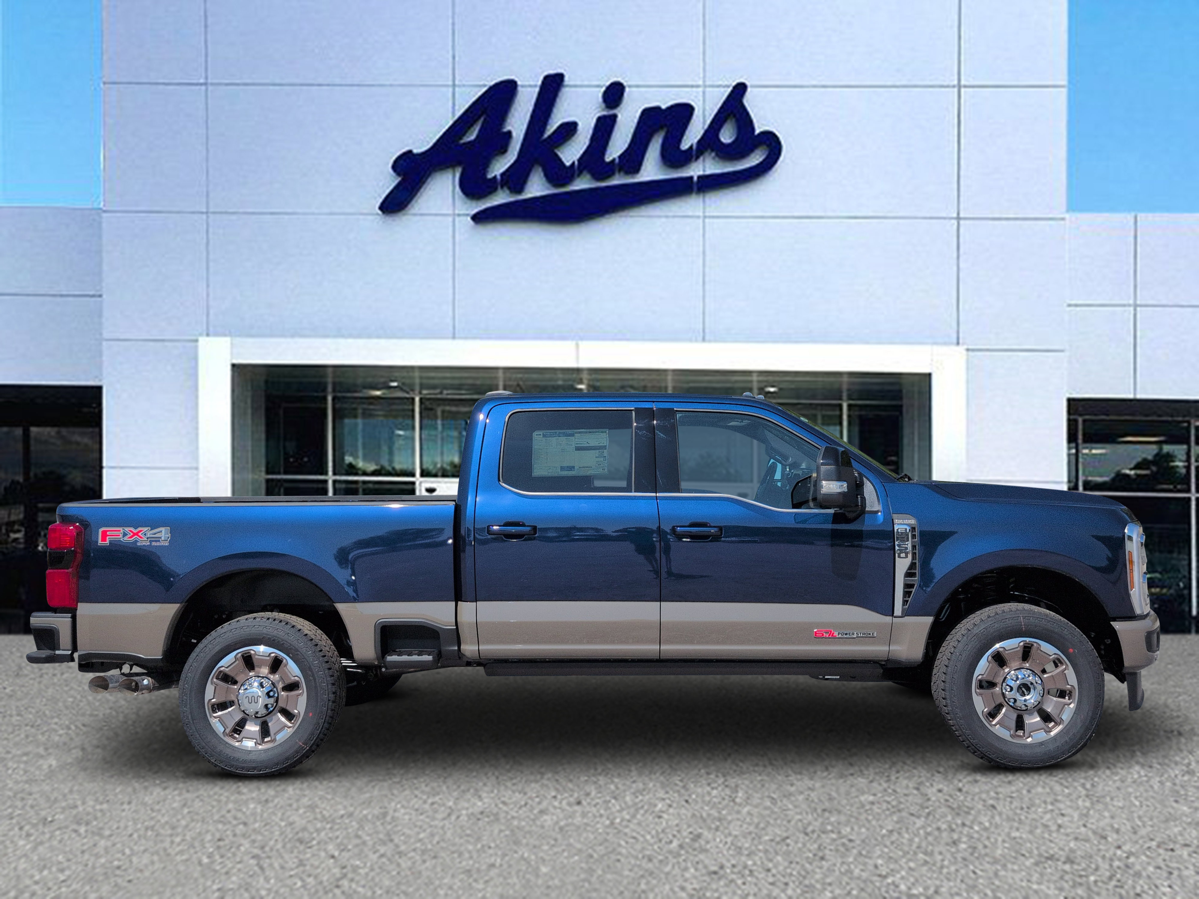 New 2027 Ford Super Duty F-350 SRW King Ranch TRUCK