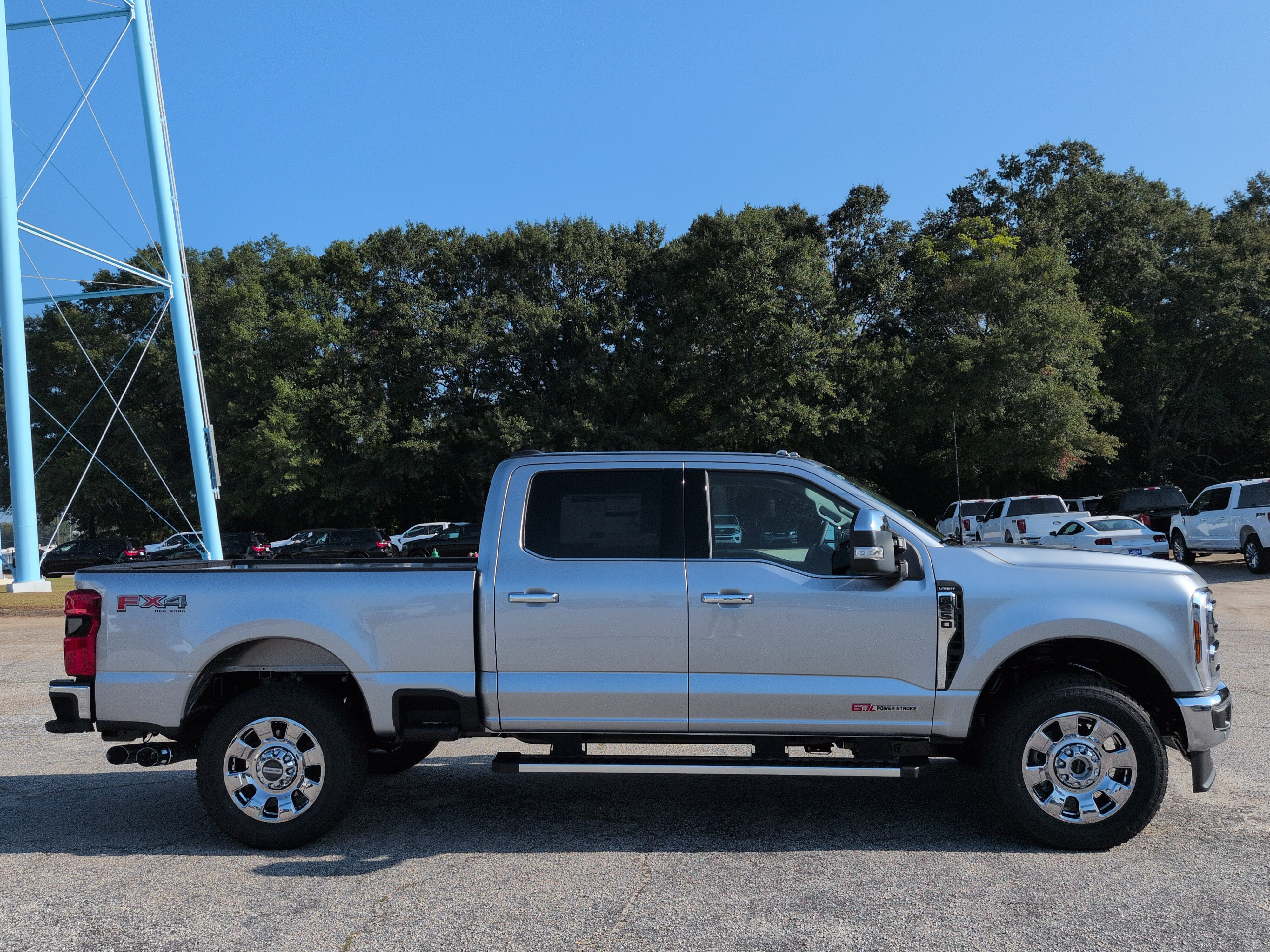 New 2027 Ford Super Duty F-250 SRW LARIAT TRUCK