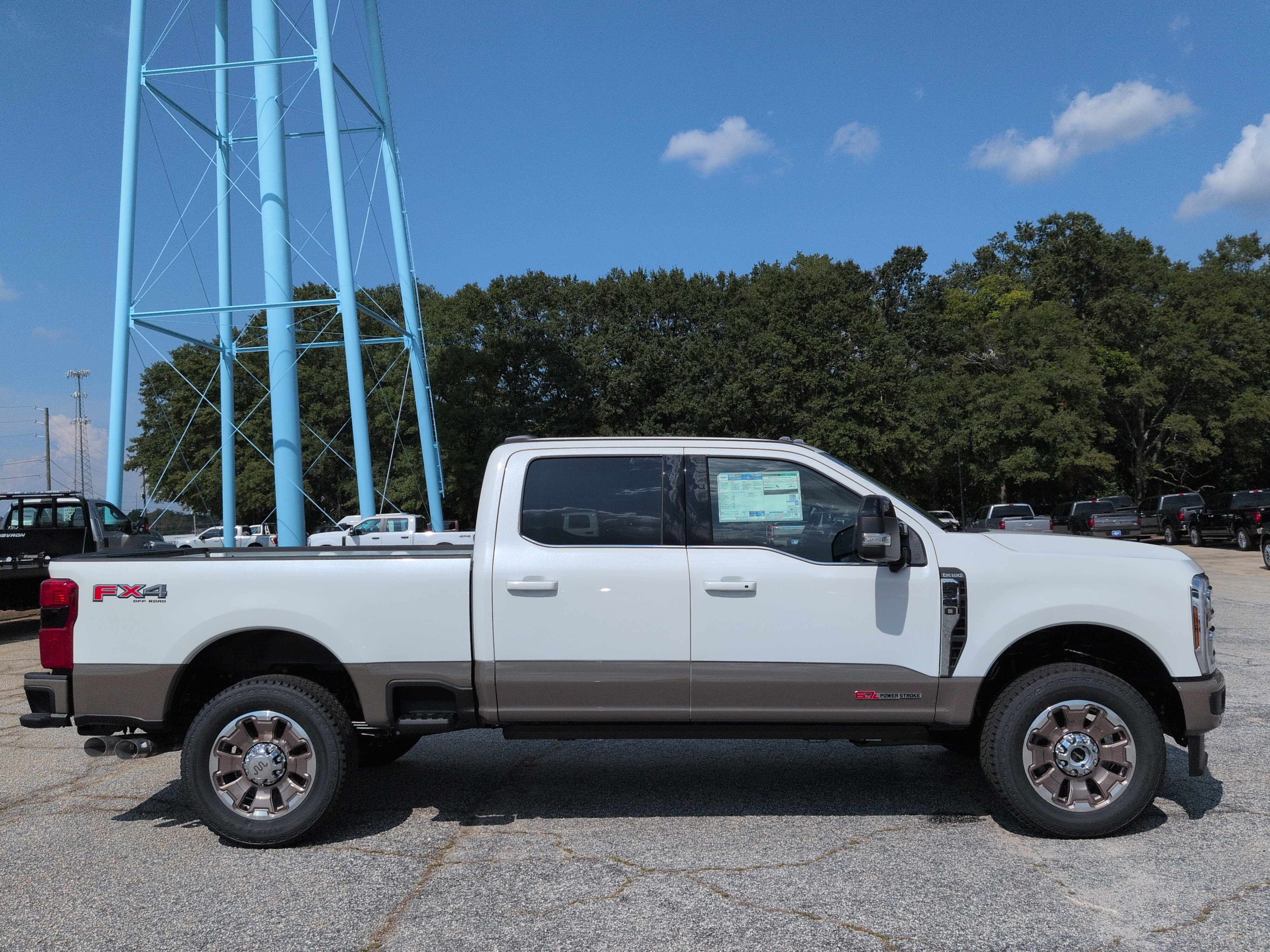 New 2027 Ford Super Duty F-350 SRW King Ranch TRUCK