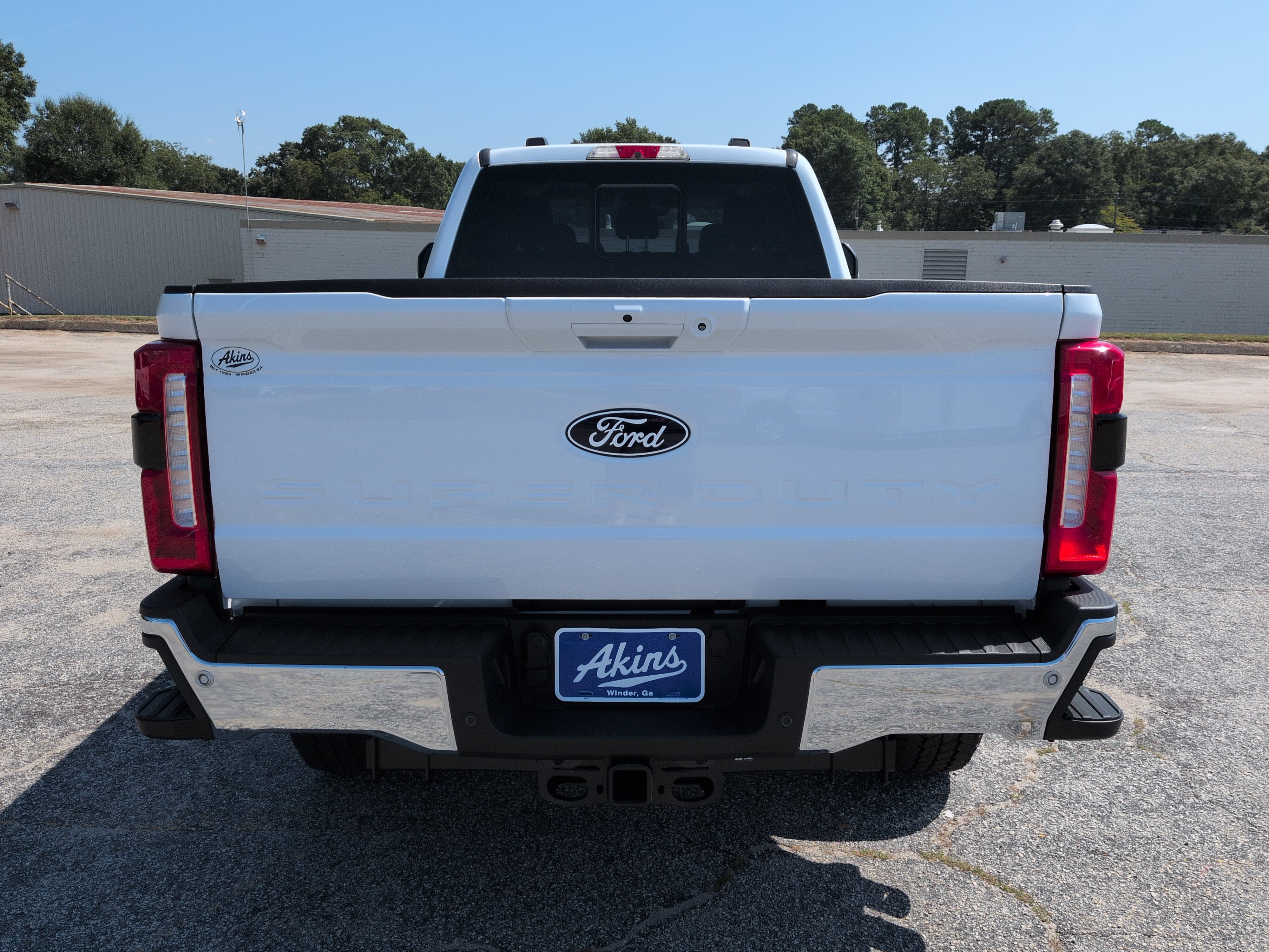 New 2027 Ford Super Duty F-350 SRW LARIAT TRUCK