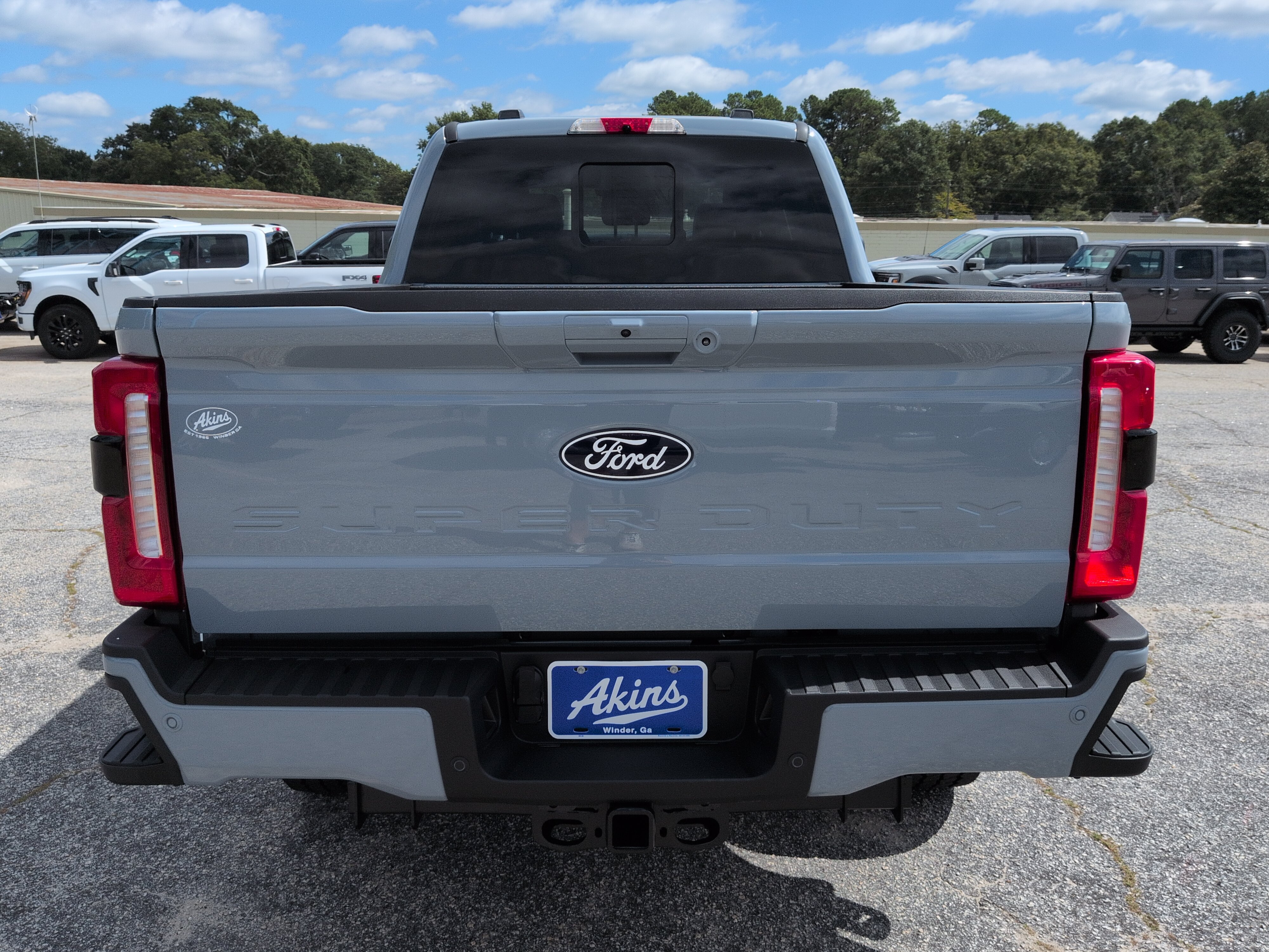 New 2027 Ford Super Duty F-250 SRW LARIAT TRUCK