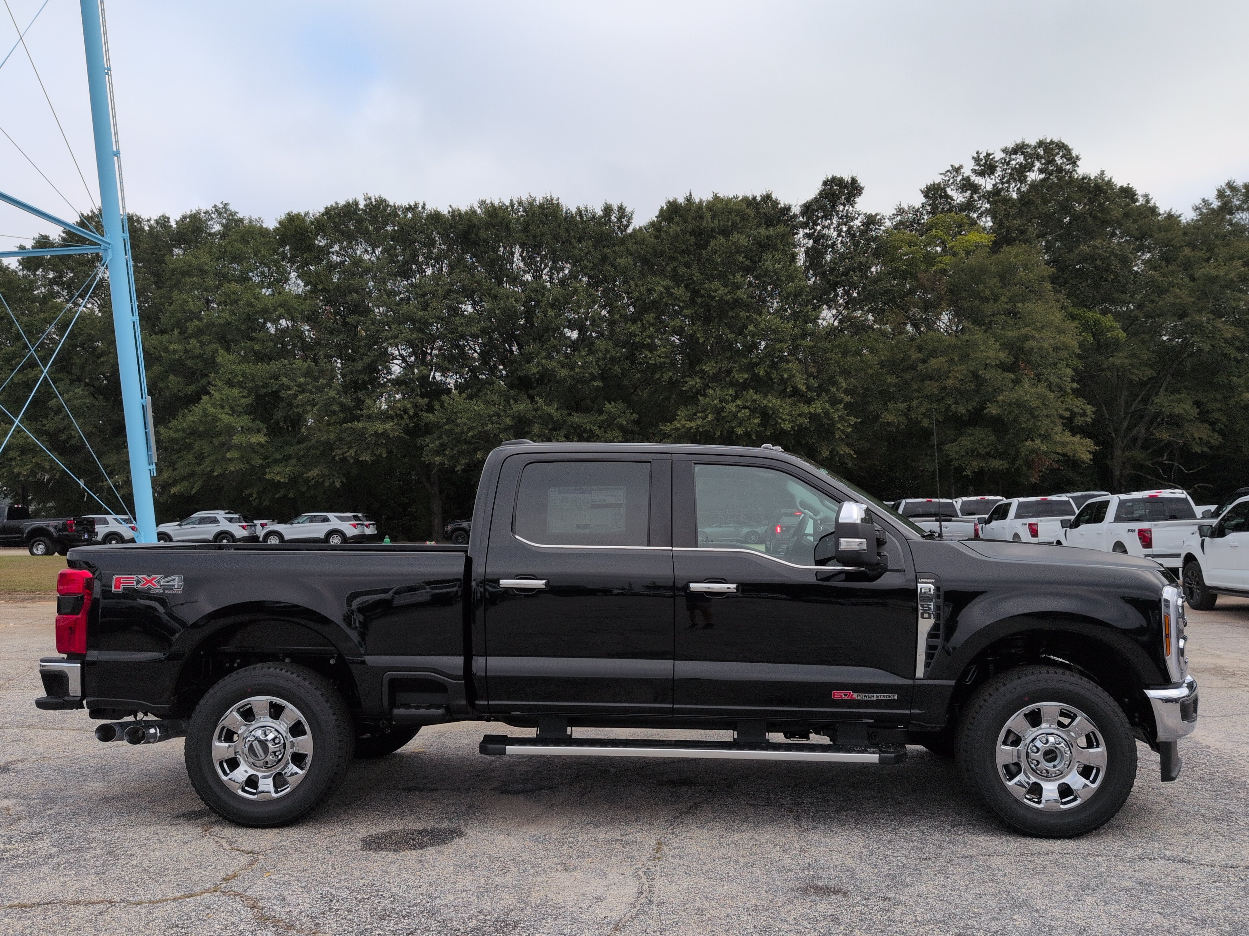 New 2027 Ford Super Duty F-250 SRW LARIAT TRUCK
