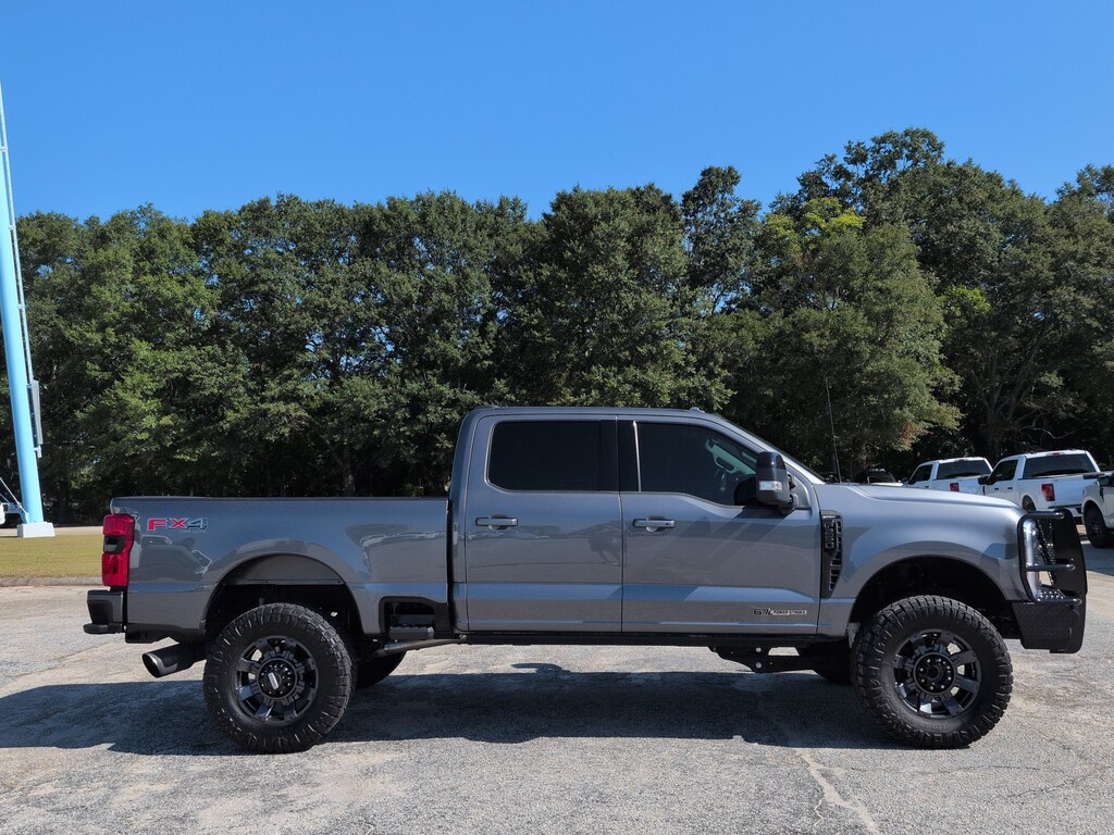 Used 2024 Ford F-250 Lariat Crew Cab Truck