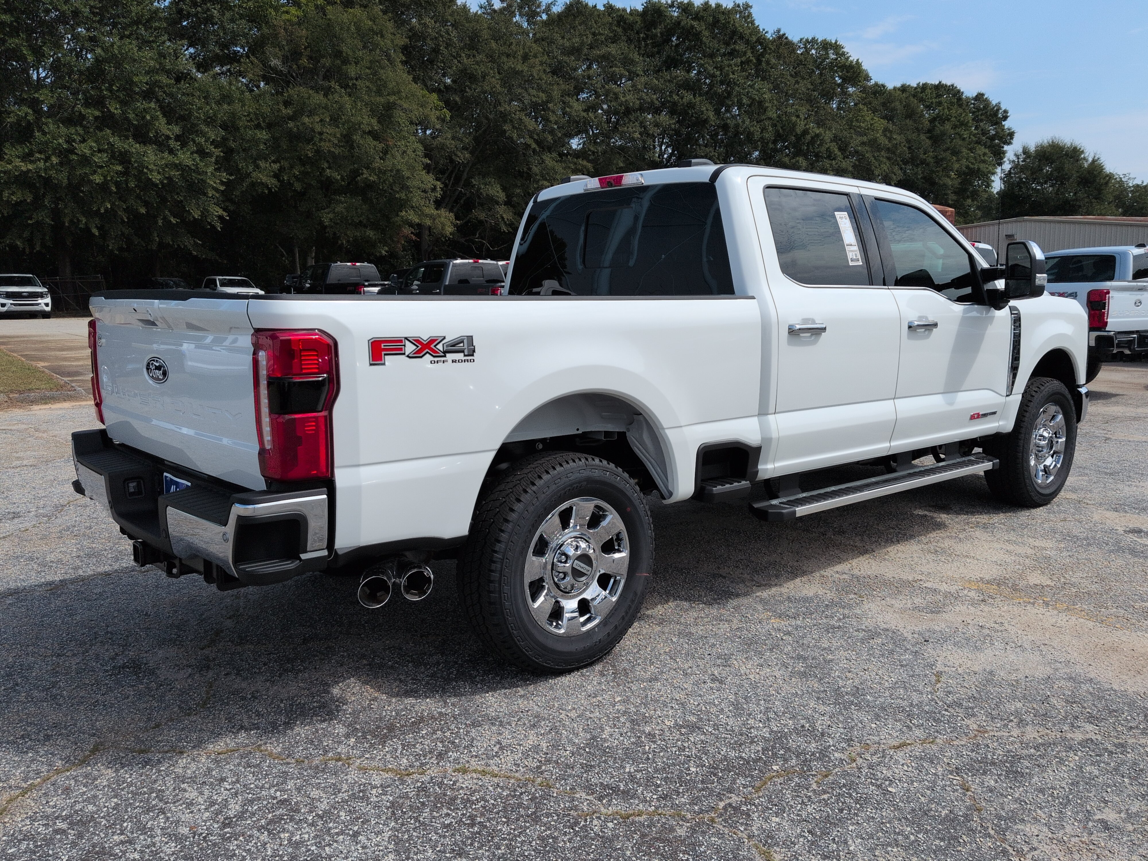New 2027 Ford Super Duty F-250 SRW LARIAT TRUCK