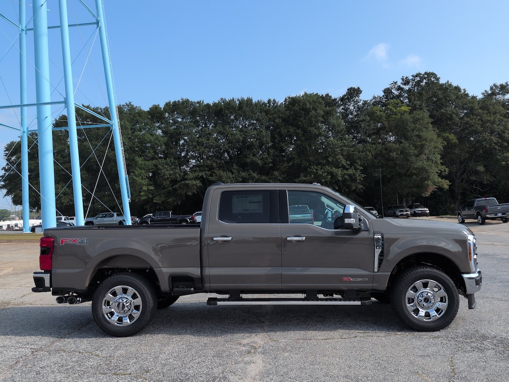 New 2027 Ford Super Duty F-250 SRW LARIAT TRUCK