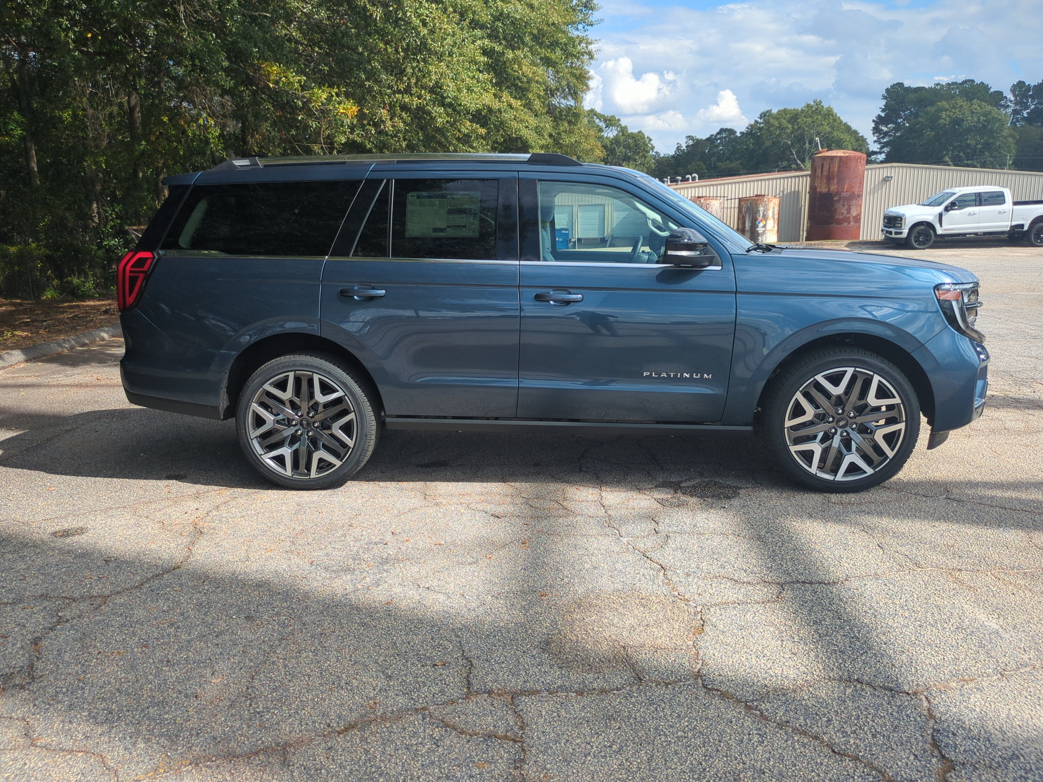 New 2027 Ford Expedition Platinum SUV