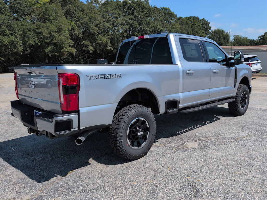 New 2027 Ford Super Duty F-250 SRW LARIAT TRUCK