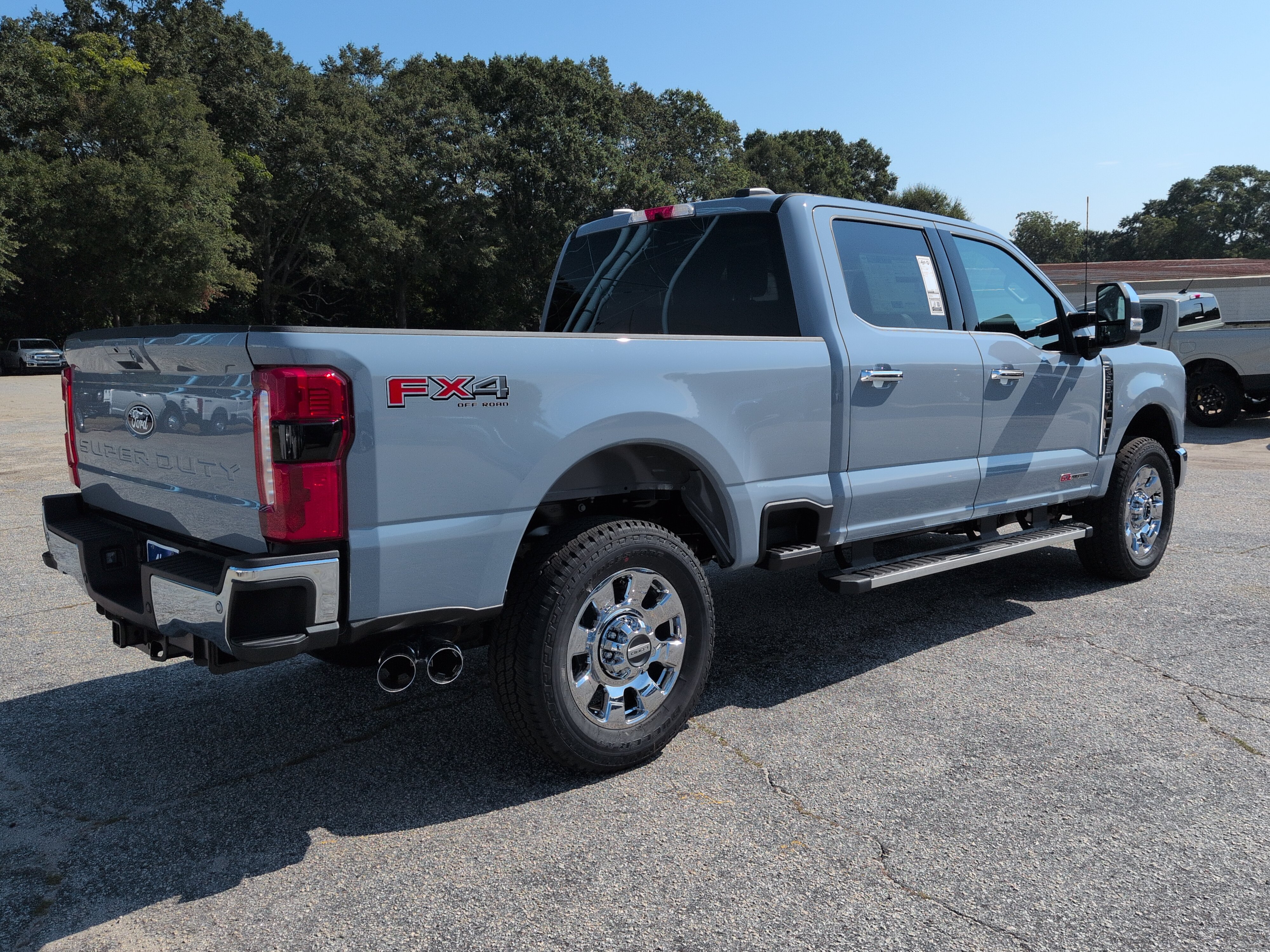 New 2027 Ford Super Duty F-250 SRW LARIAT TRUCK
