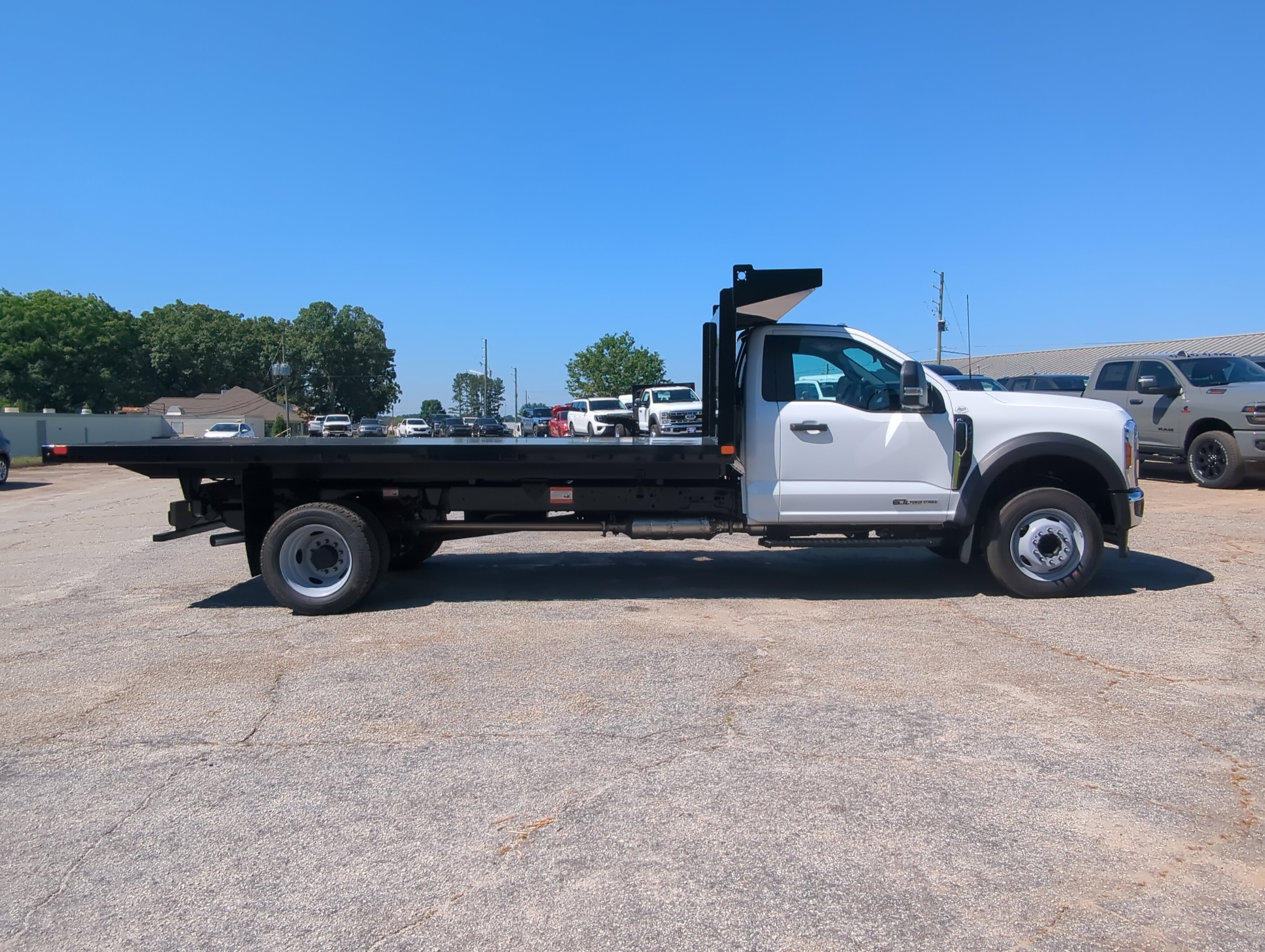 New 2026 Ford Super Duty F-550 DRW Flatbed TRUCK