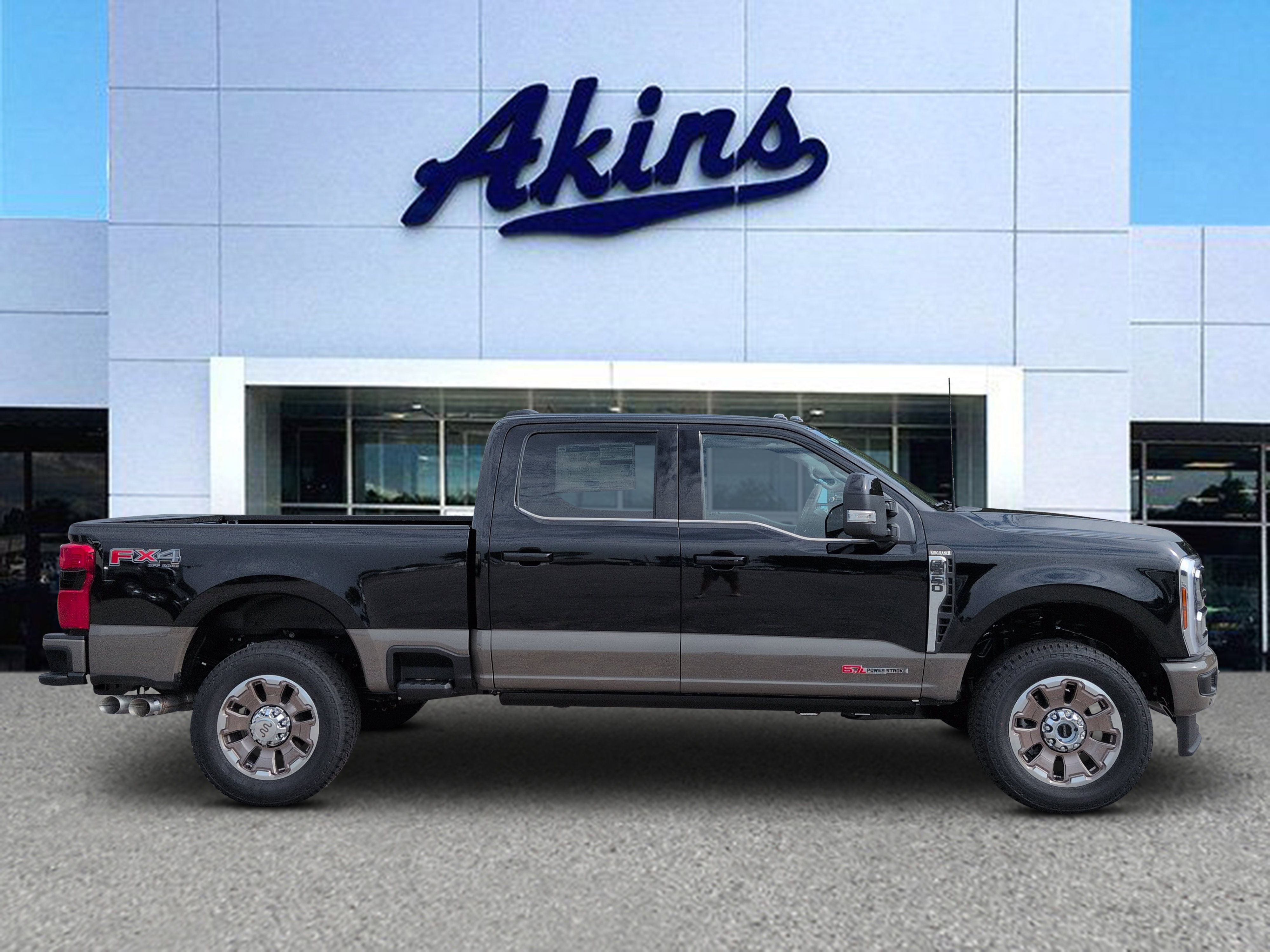 New 2027 Ford Super Duty F-350 SRW King Ranch TRUCK