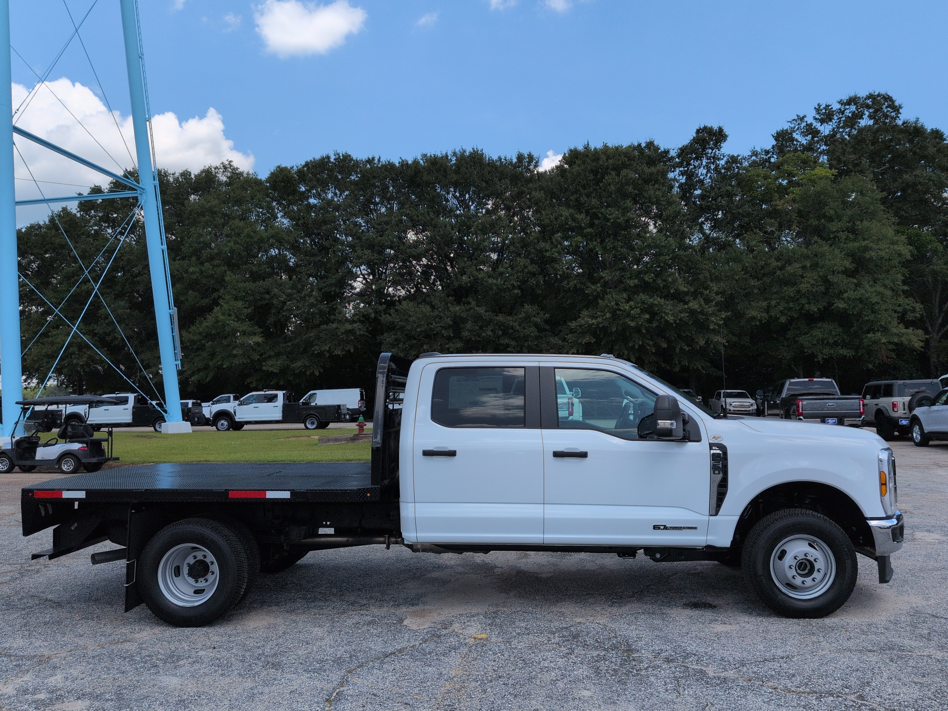 New 2026 Ford Super Duty F-350 DRW Flatbed TRUCK