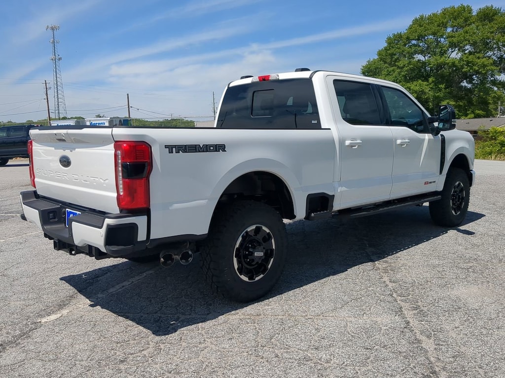 New 2026 Ford Super Duty F-250 SRW LARIAT TREMOR TRUCK