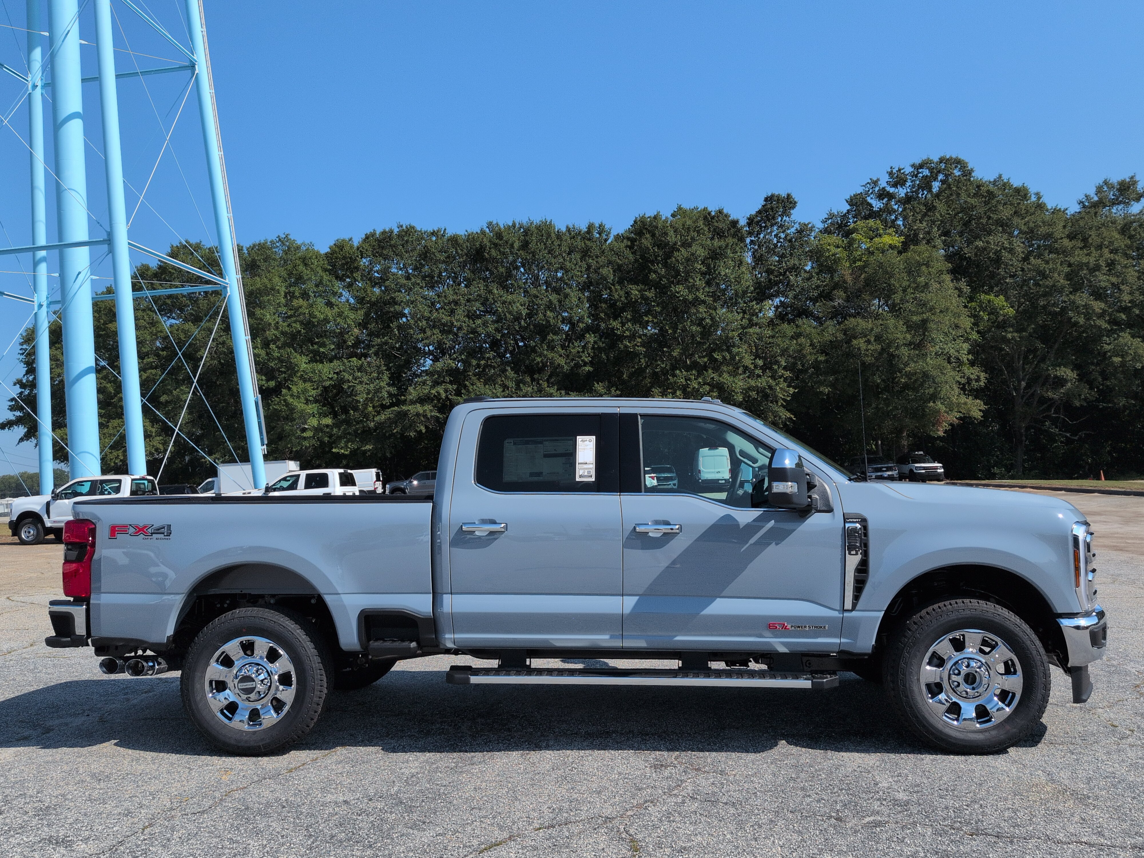 New 2027 Ford Super Duty F-250 SRW LARIAT TRUCK