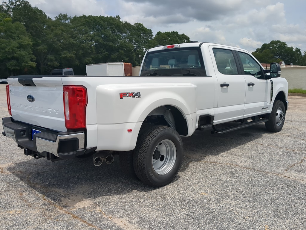 New 2026 Ford Super Duty F-350 DRW XL TRUCK