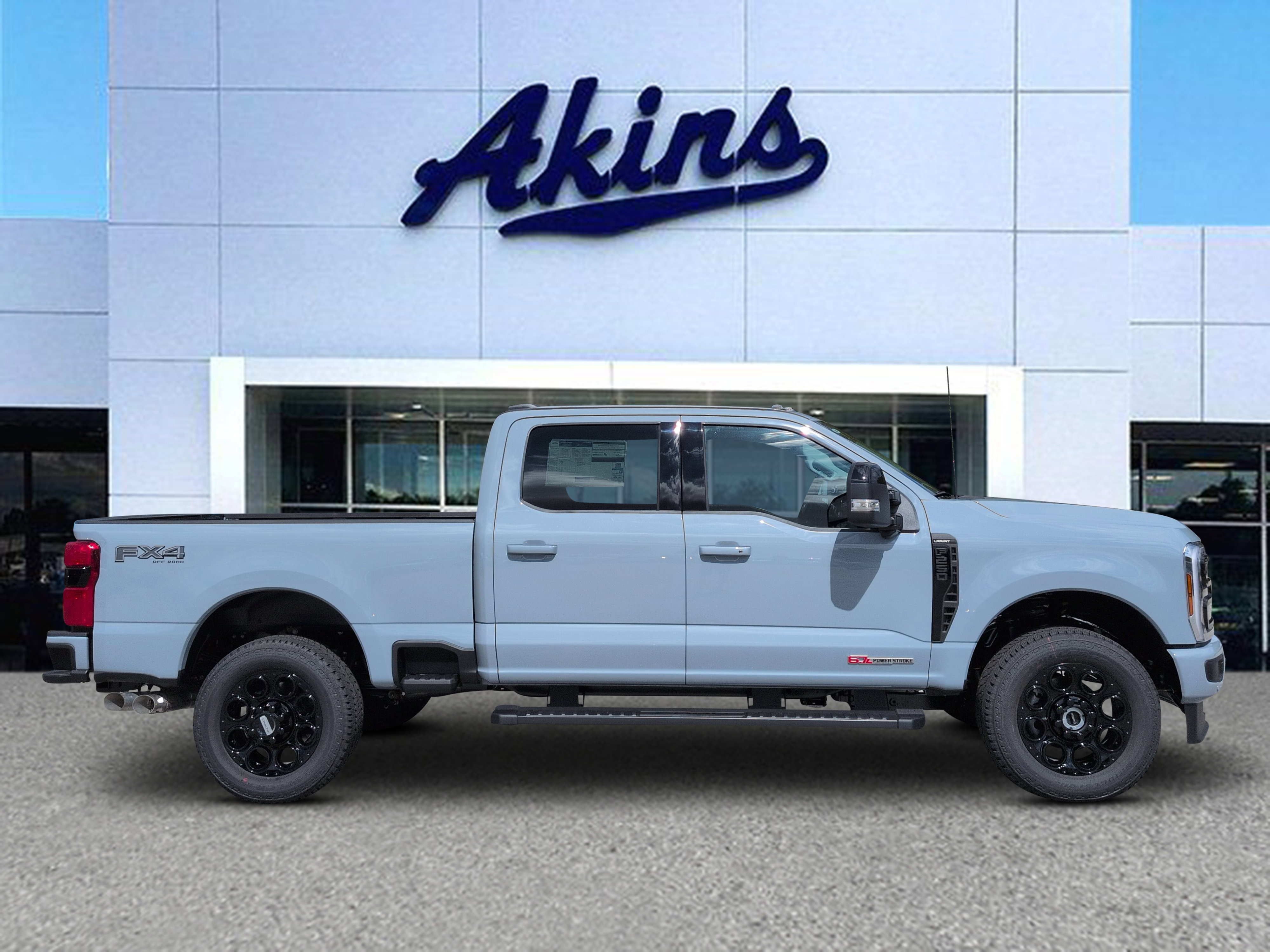 New 2027 Ford Super Duty F-250 SRW LARIAT TRUCK