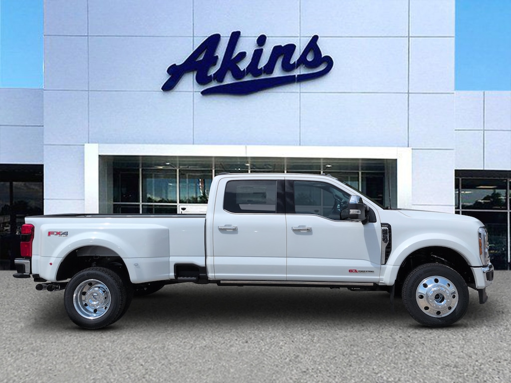 New 2026 Ford Super Duty F-450 DRW Lariat TRUCK
