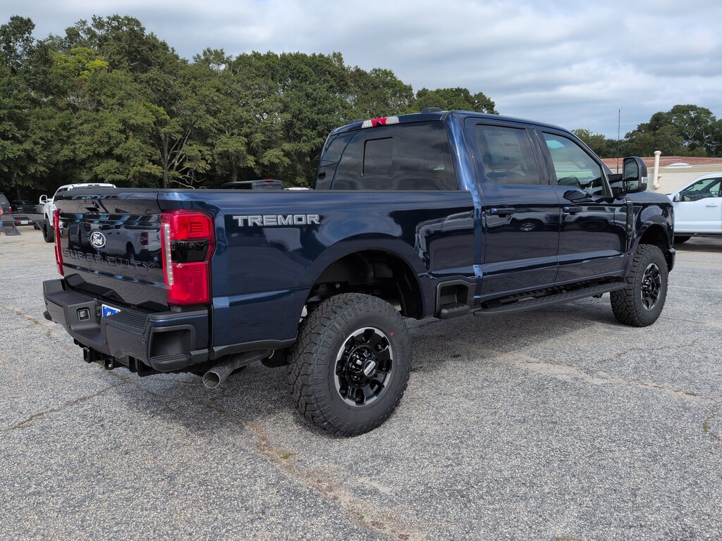New 2027 Ford Super Duty F-250 SRW LARIAT TRUCK