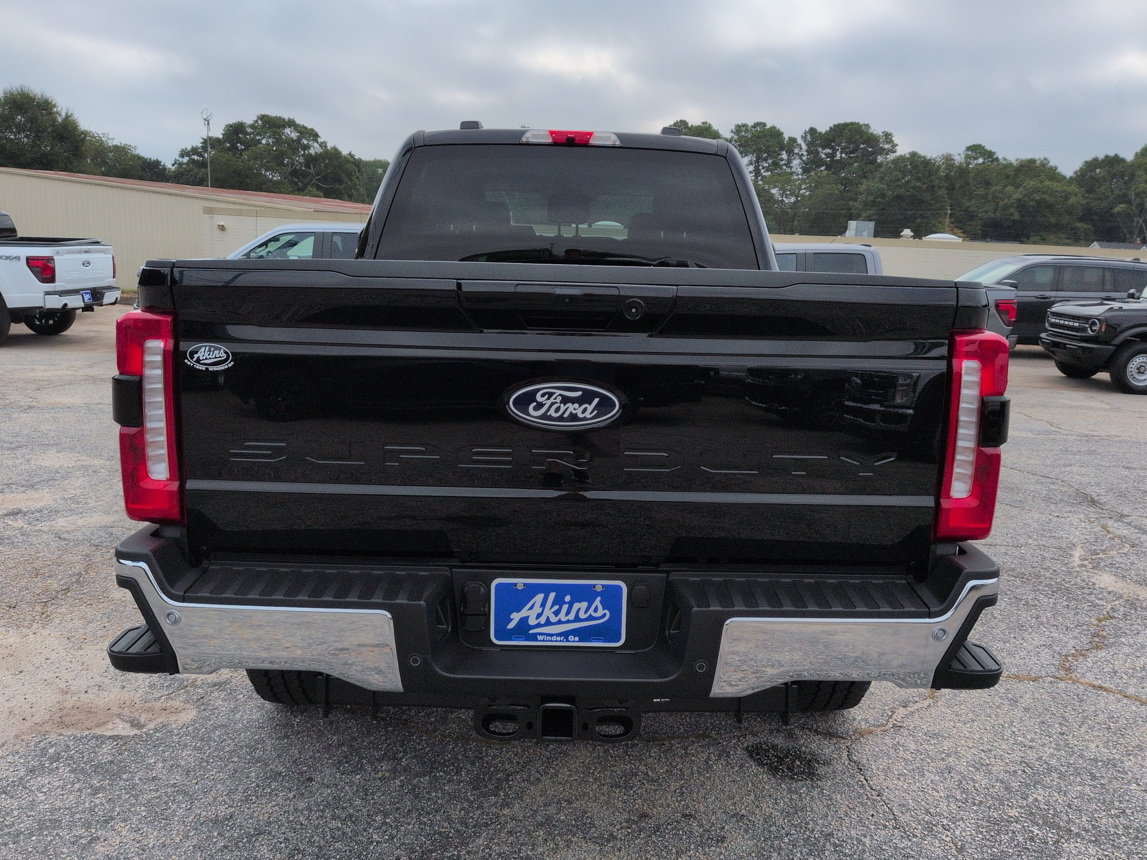 New 2027 Ford Super Duty F-250 SRW LARIAT TRUCK