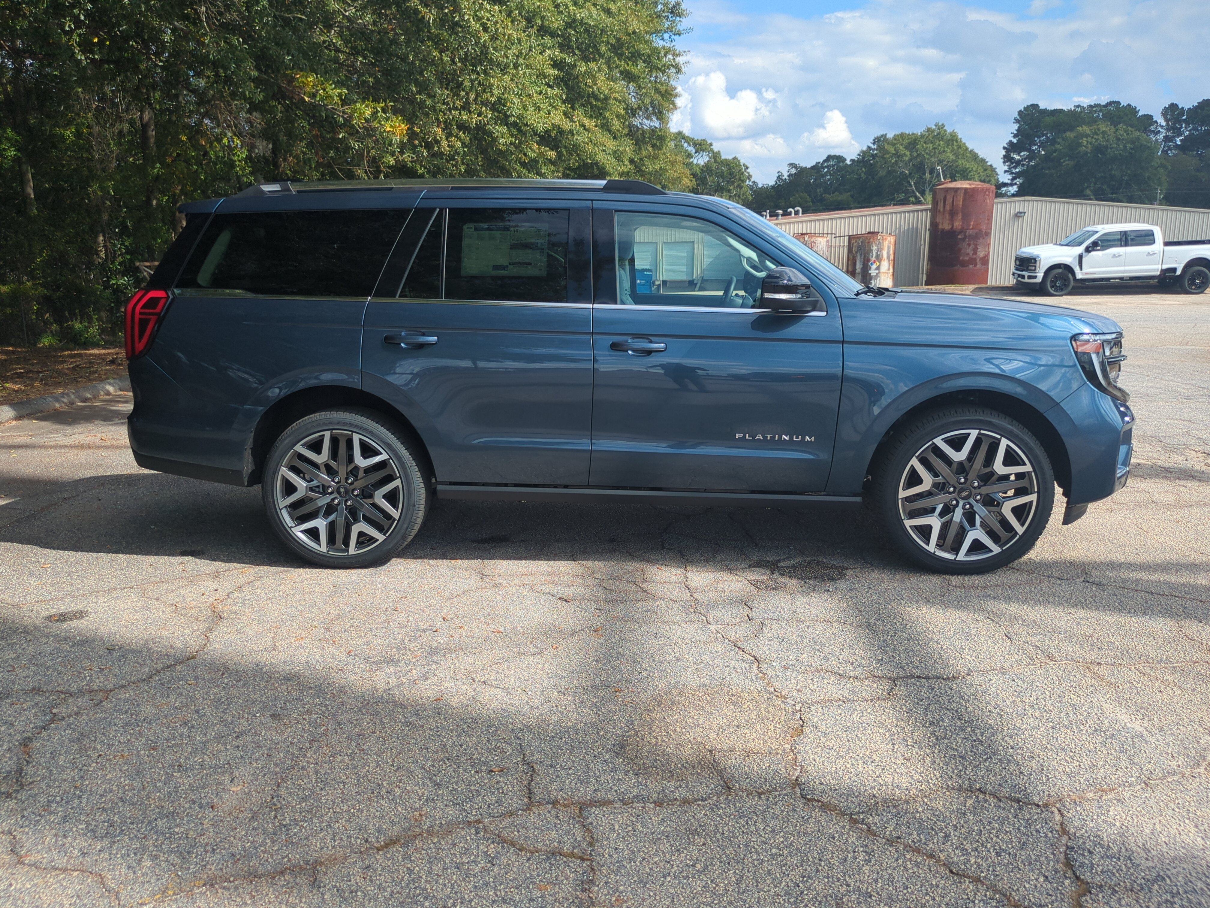 New 2027 Ford Expedition Platinum SUV