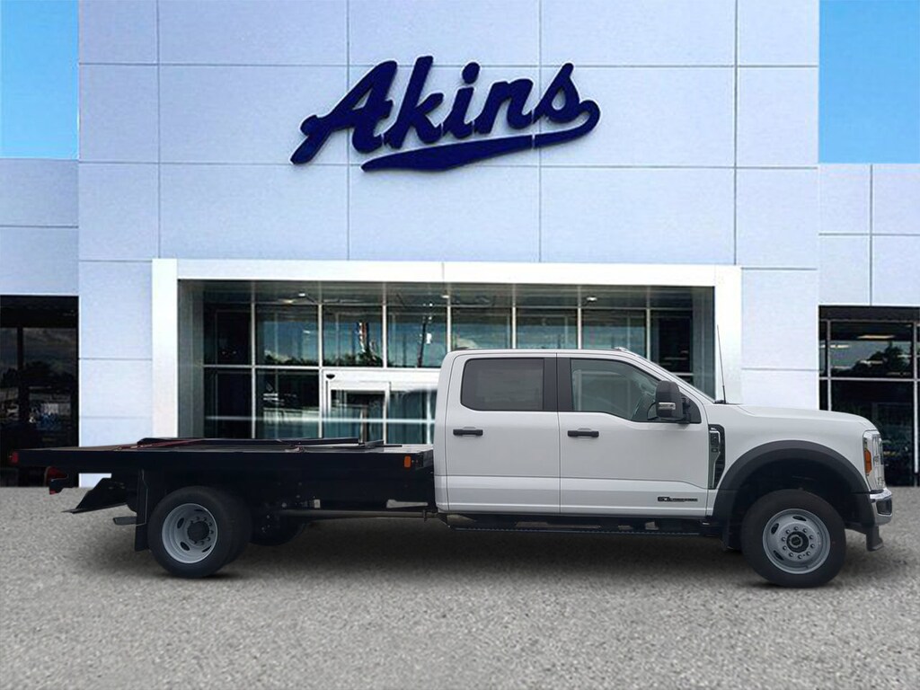 New 2026 Ford Super Duty F-450 DRW Flatbed TRUCK