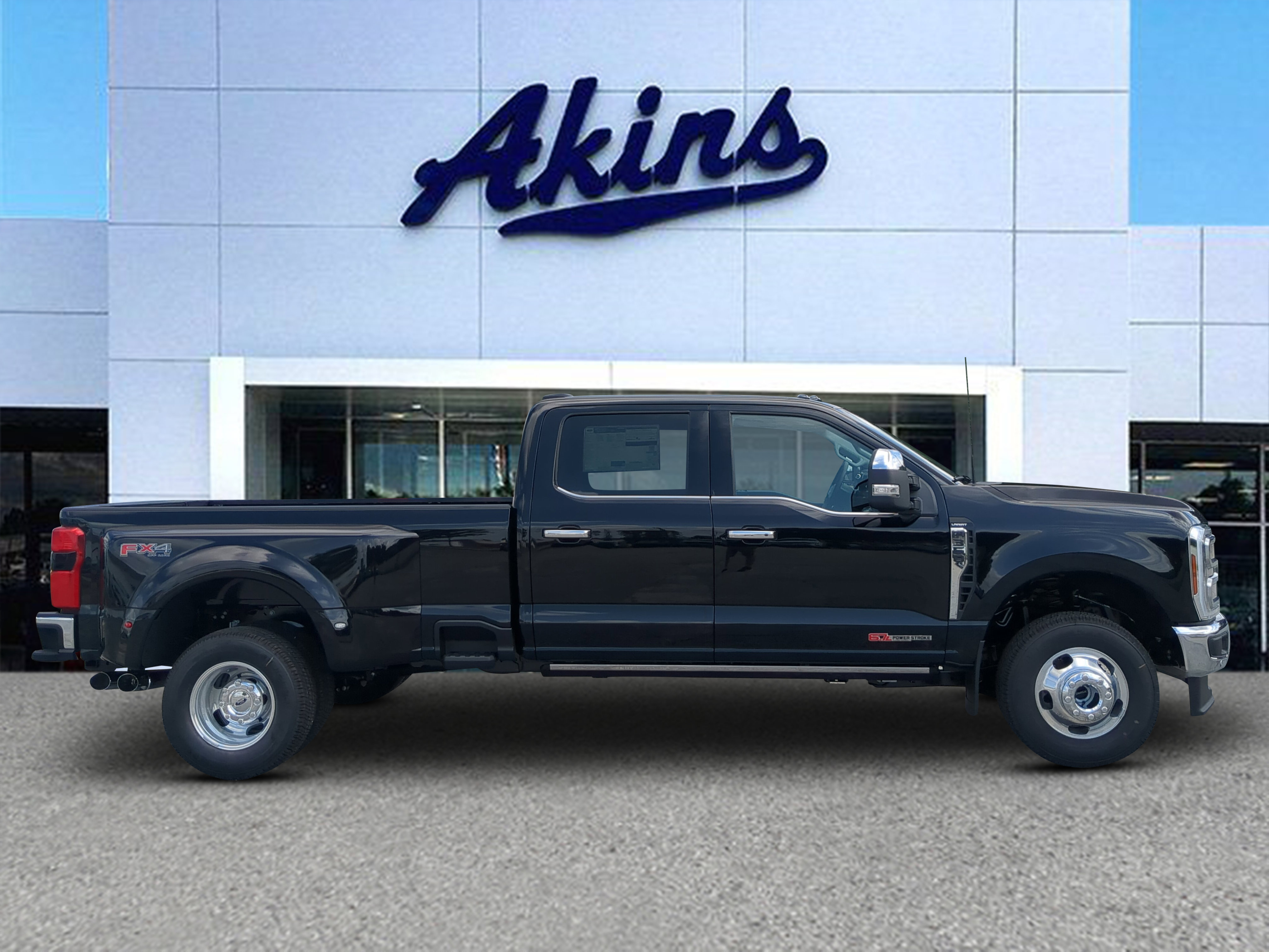 New 2026 Ford Super Duty F-350 DRW LARIAT TRUCK