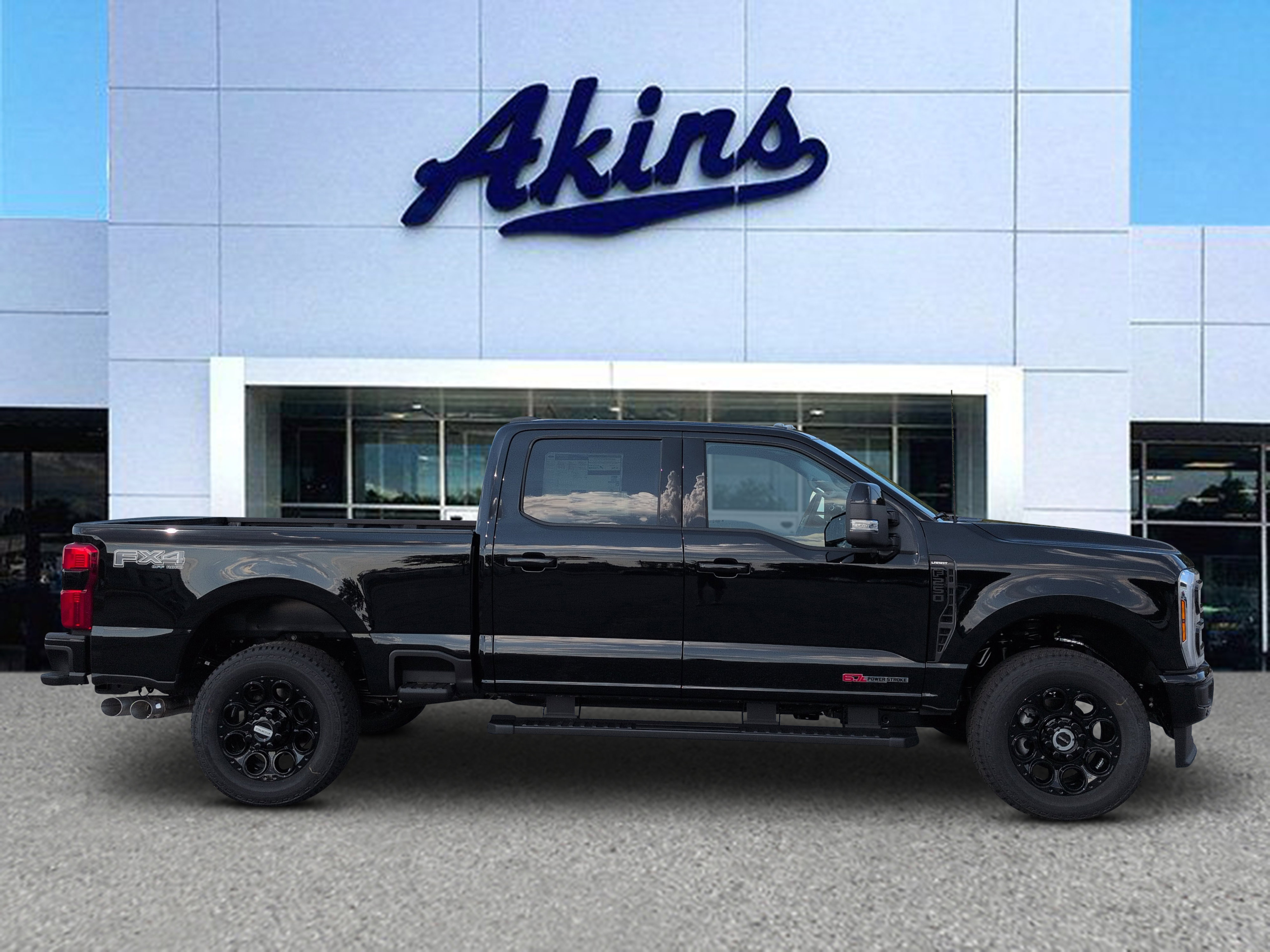 New 2027 Ford Super Duty F-250 SRW LARIAT TRUCK