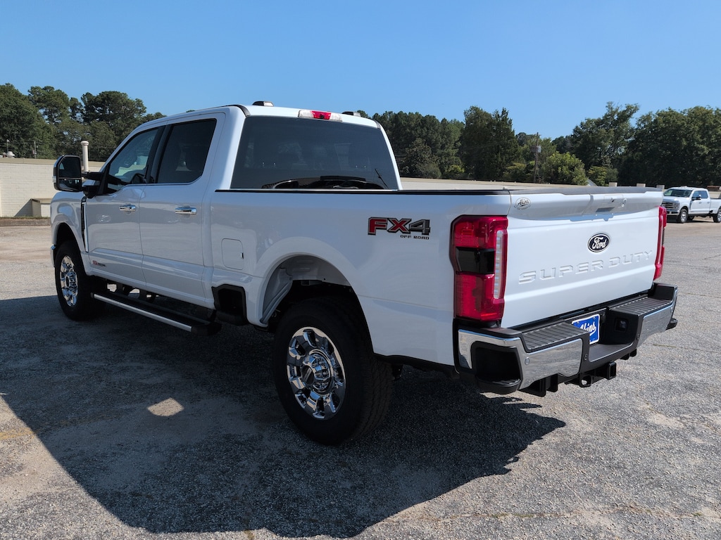 New 2027 Ford Super Duty F-250 SRW LARIAT TRUCK