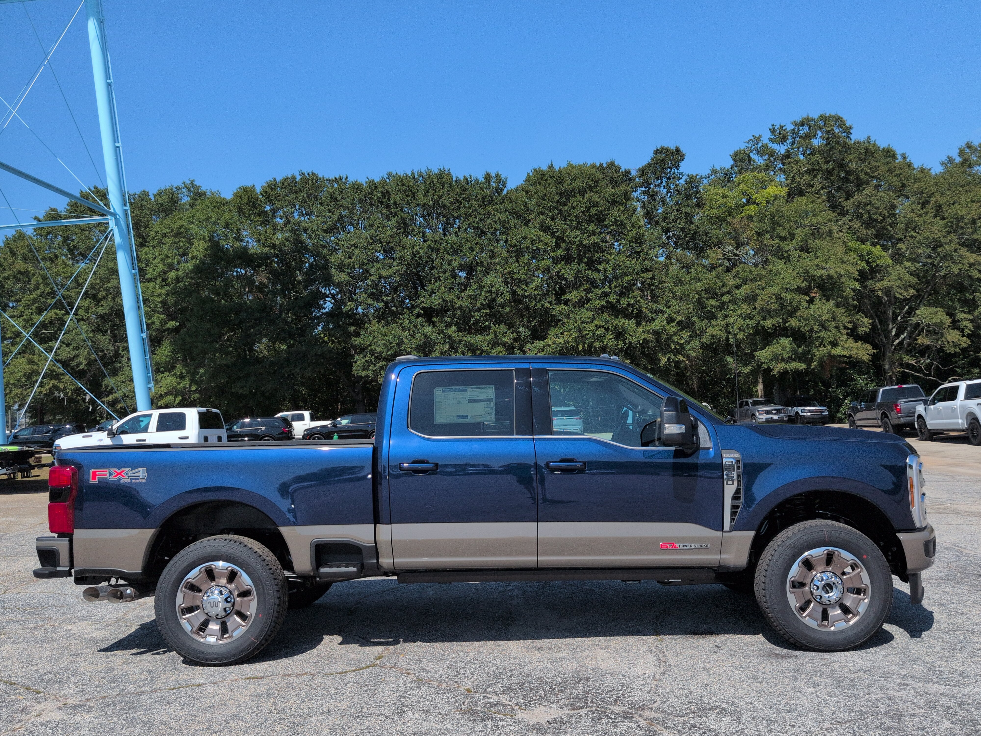 New 2027 Ford Super Duty F-350 SRW King Ranch TRUCK