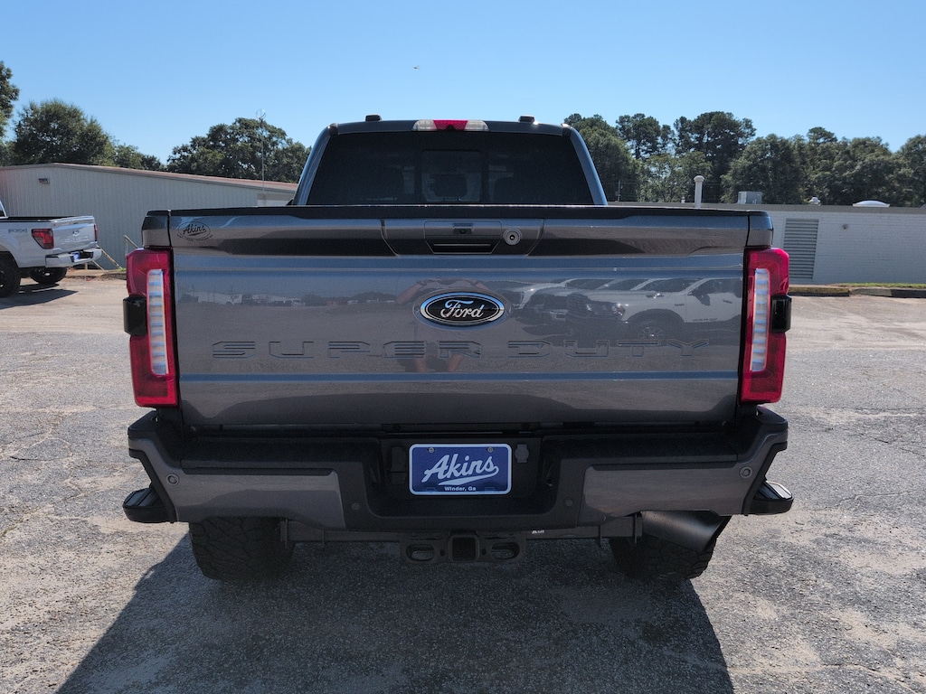 Used 2024 Ford F-250 Lariat Crew Cab Truck