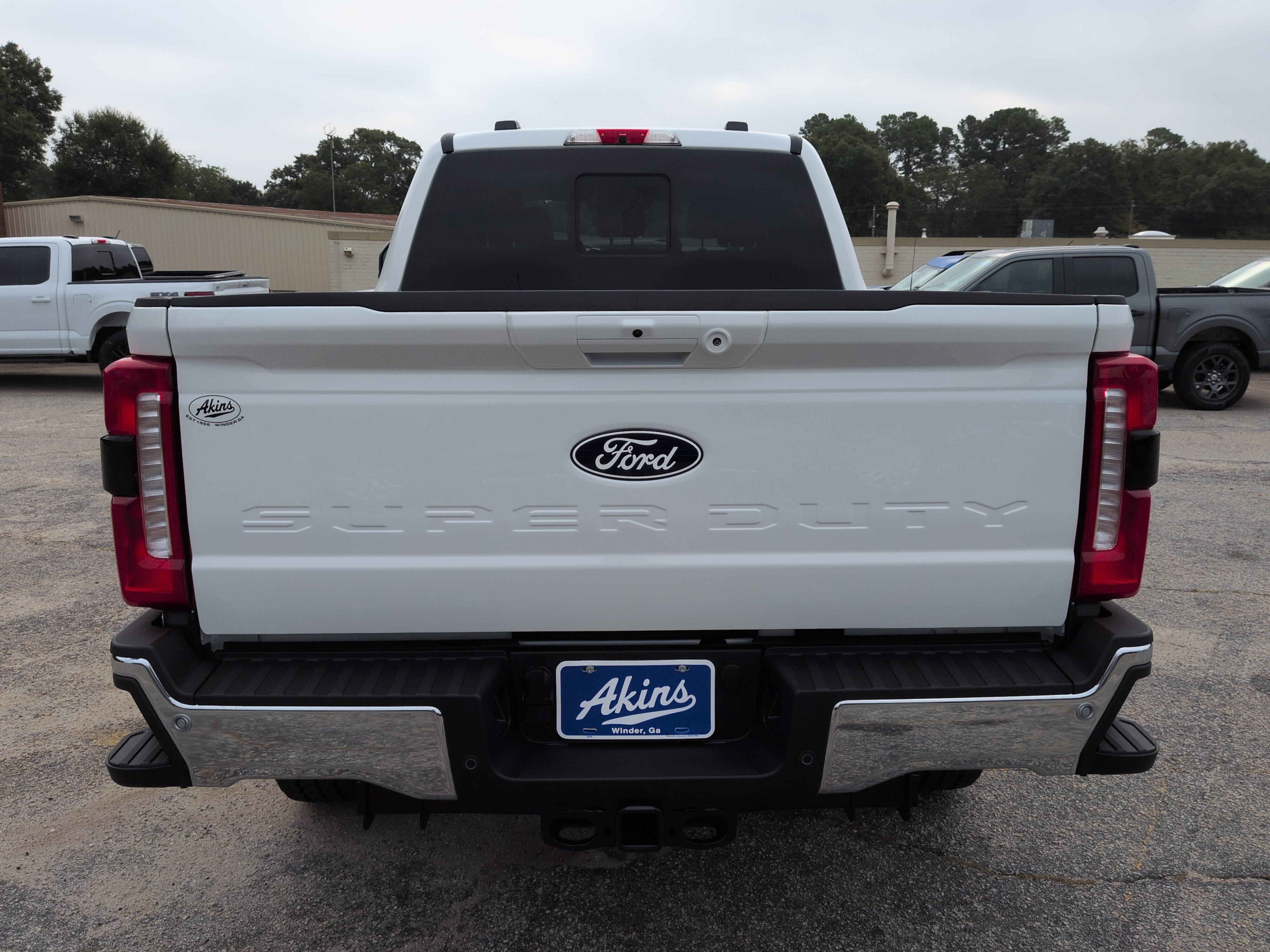 New 2027 Ford Super Duty F-250 SRW LARIAT TRUCK