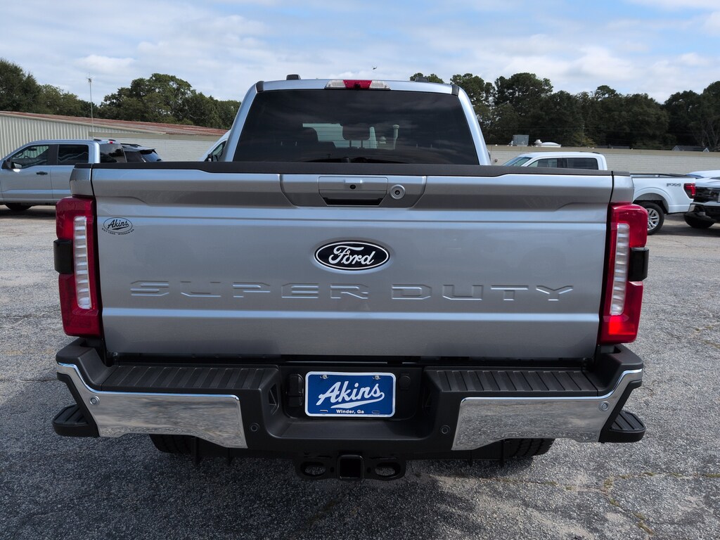 New 2027 Ford Super Duty F-250 SRW LARIAT TRUCK
