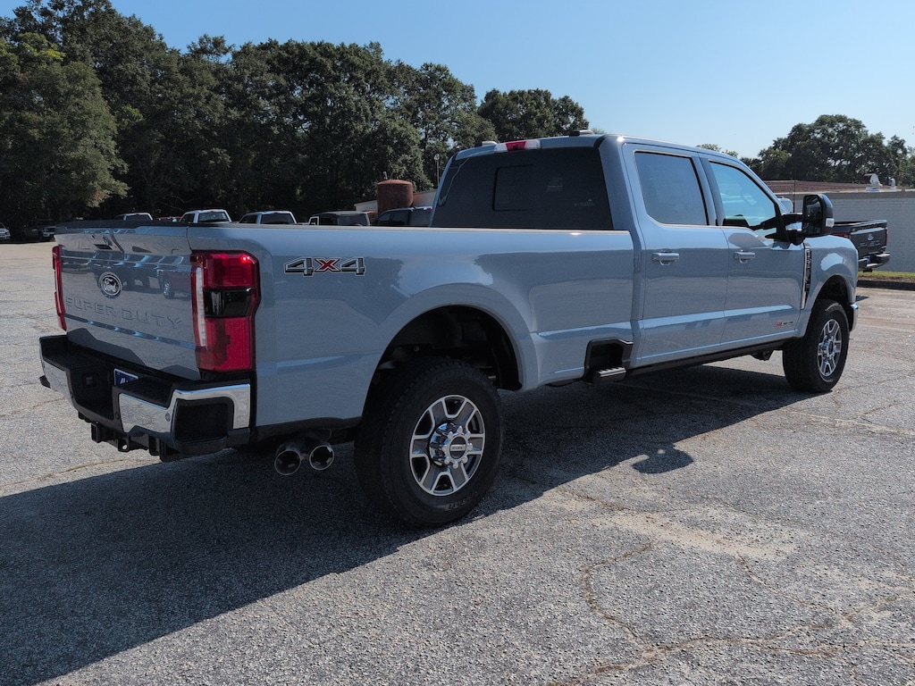 New 2027 Ford Super Duty F-350 SRW Lariat TRUCK