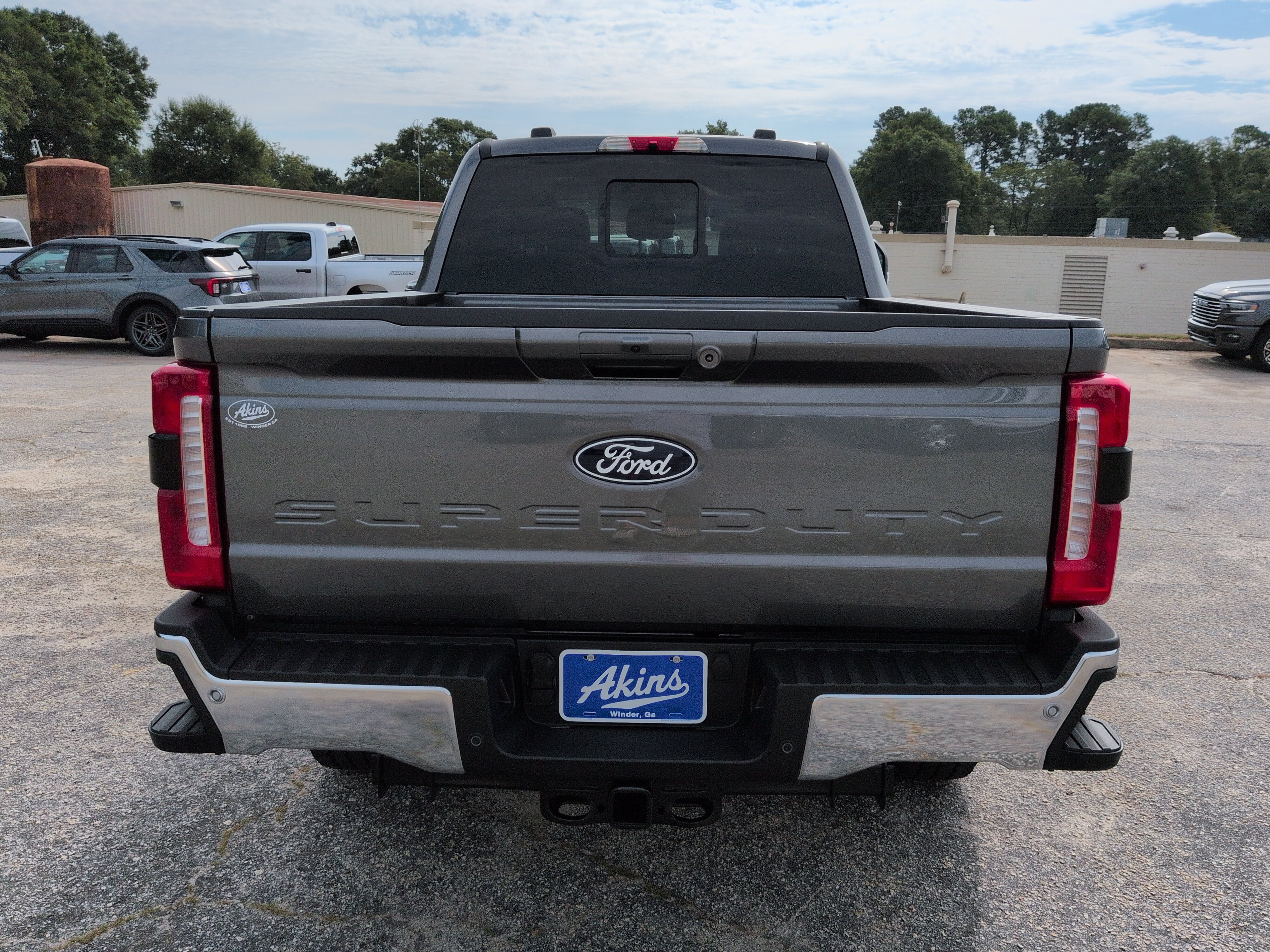 New 2027 Ford Super Duty F-250 SRW LARIAT TRUCK