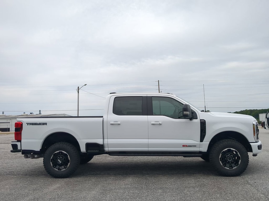 New 2026 Ford Super Duty F-250 SRW LARIAT TREMOR TRUCK