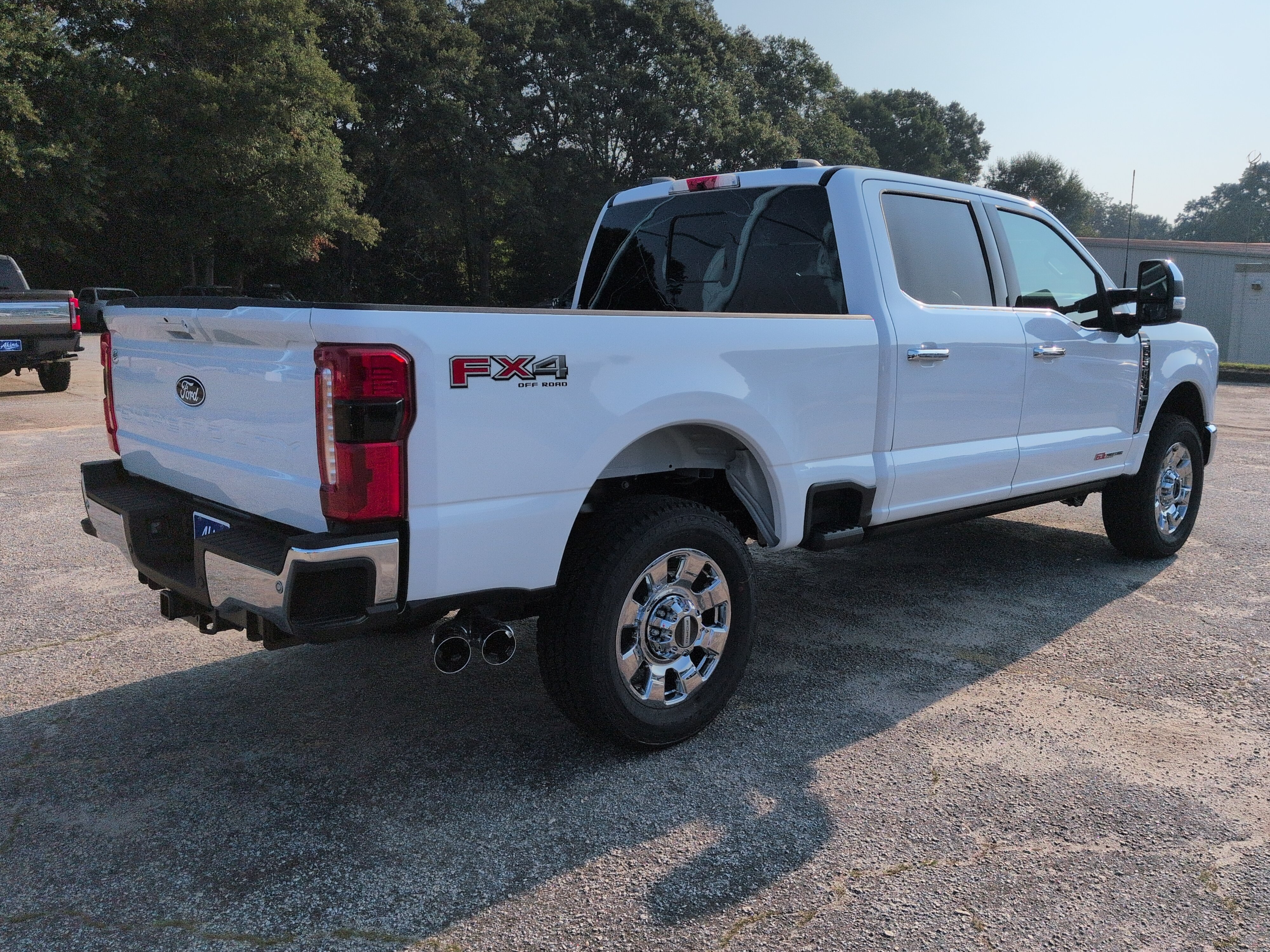 New 2027 Ford Super Duty F-250 SRW LARIAT TRUCK