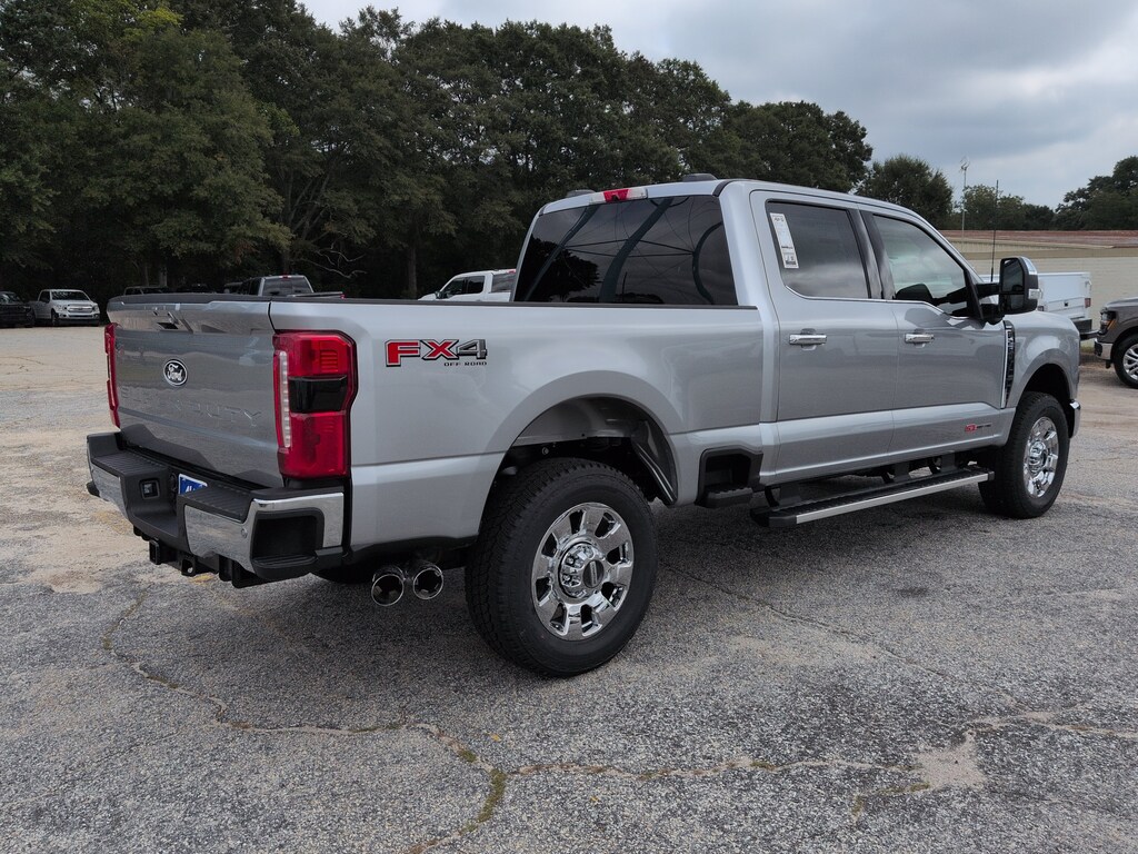 New 2027 Ford Super Duty F-250 SRW LARIAT TRUCK