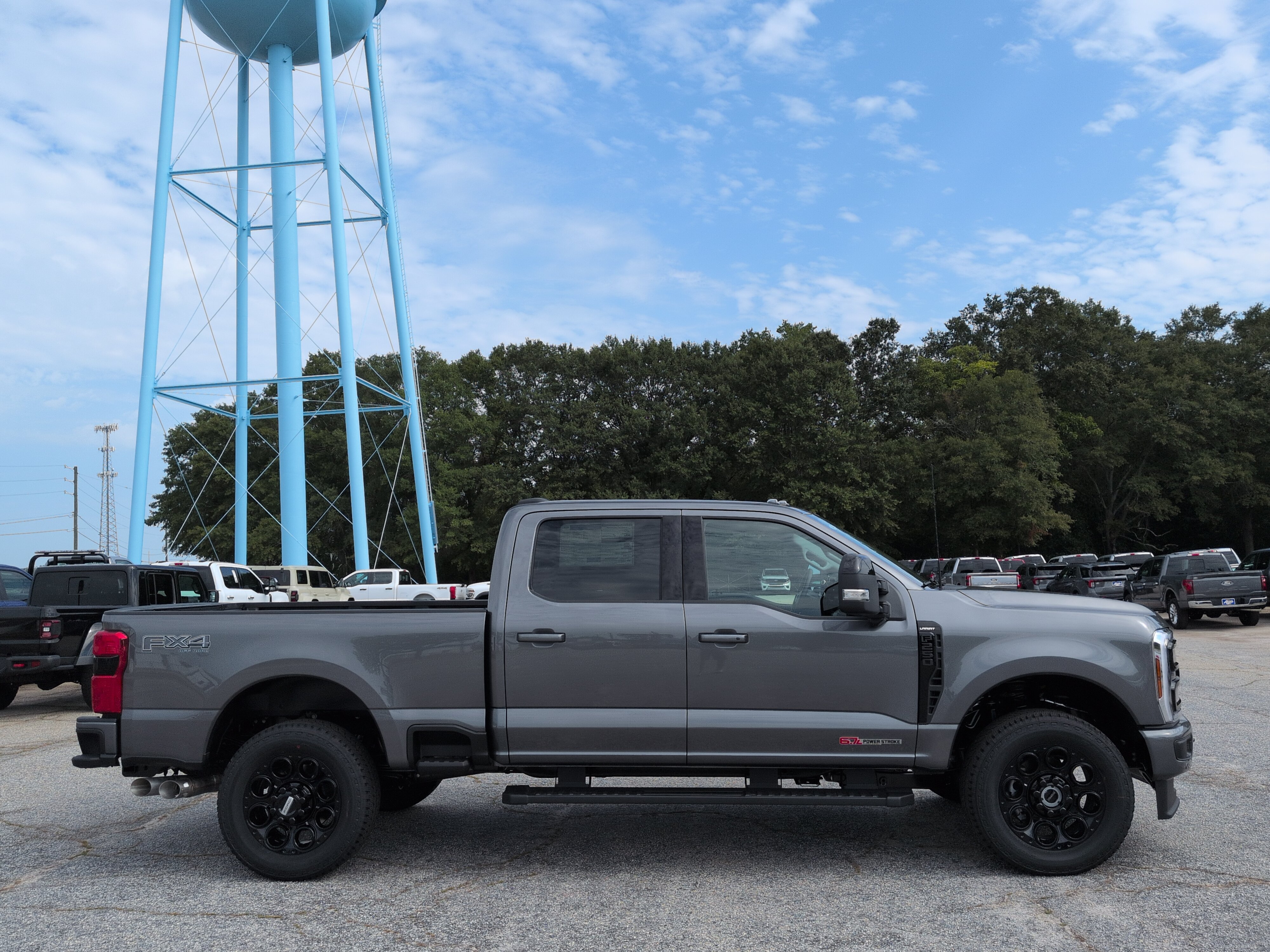 New 2027 Ford Super Duty F-250 SRW LARIAT TRUCK