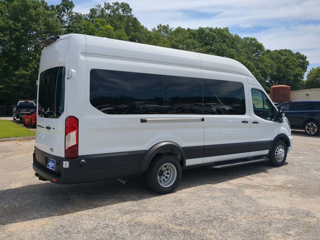 New 2026 Ford Transit Passenger Wagon XLT VAN