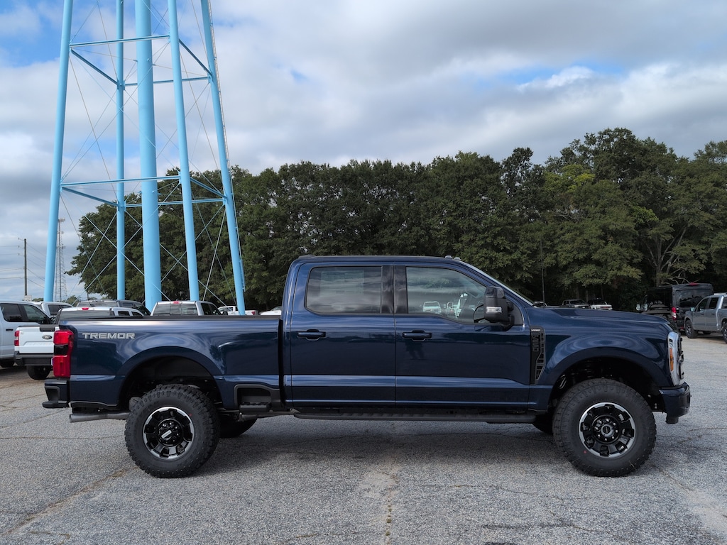 New 2027 Ford Super Duty F-250 SRW LARIAT TRUCK