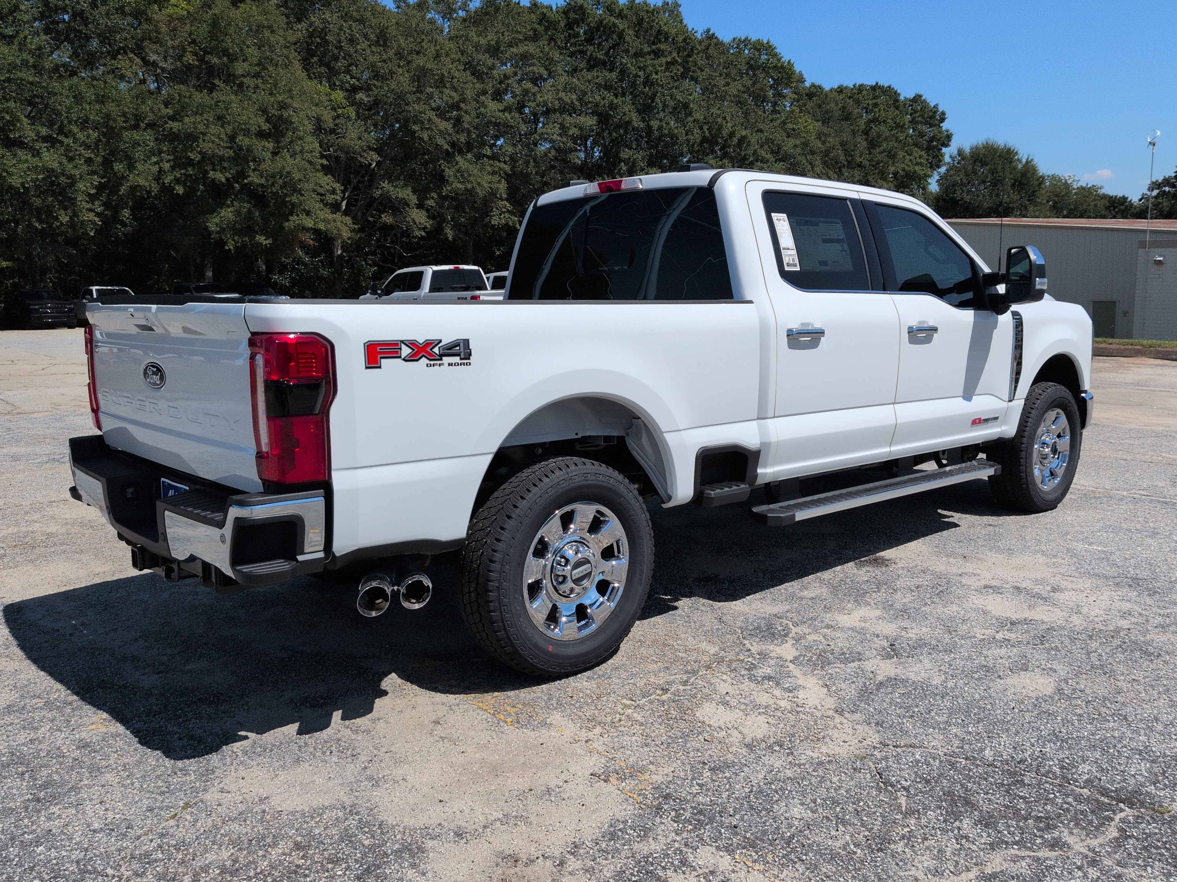 New 2027 Ford Super Duty F-250 SRW LARIAT TRUCK