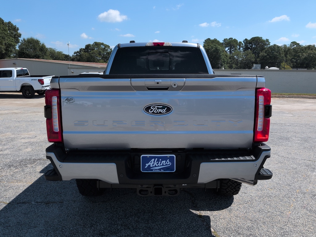 New 2027 Ford Super Duty F-250 SRW LARIAT TRUCK