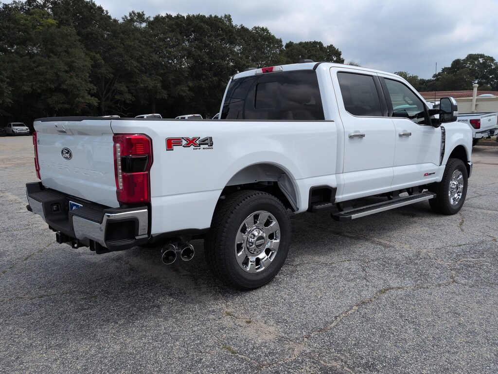 New 2027 Ford Super Duty F-250 SRW LARIAT TRUCK