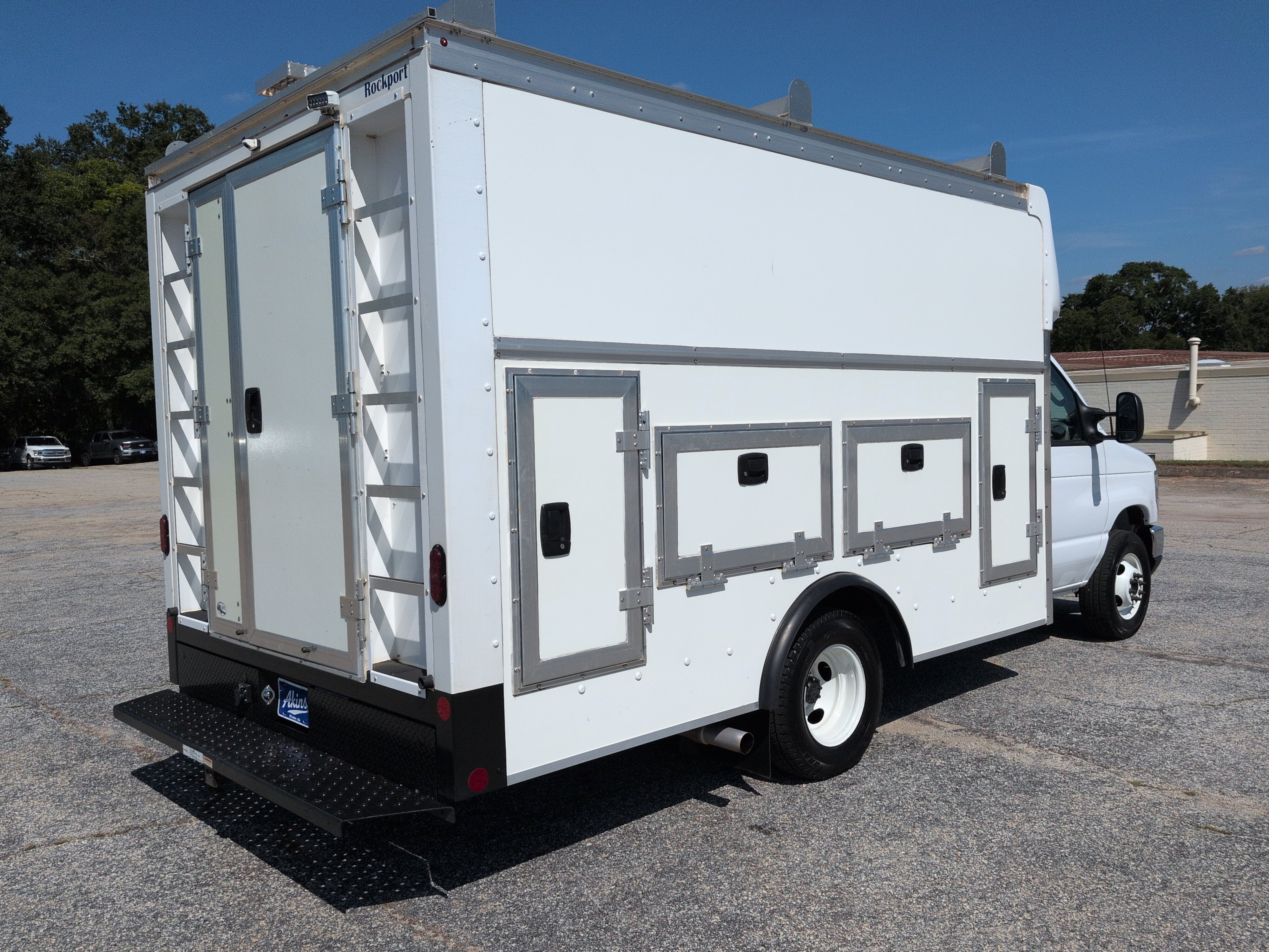 Used 2025 Ford Econoline 350 Cutaway Chassis Truck