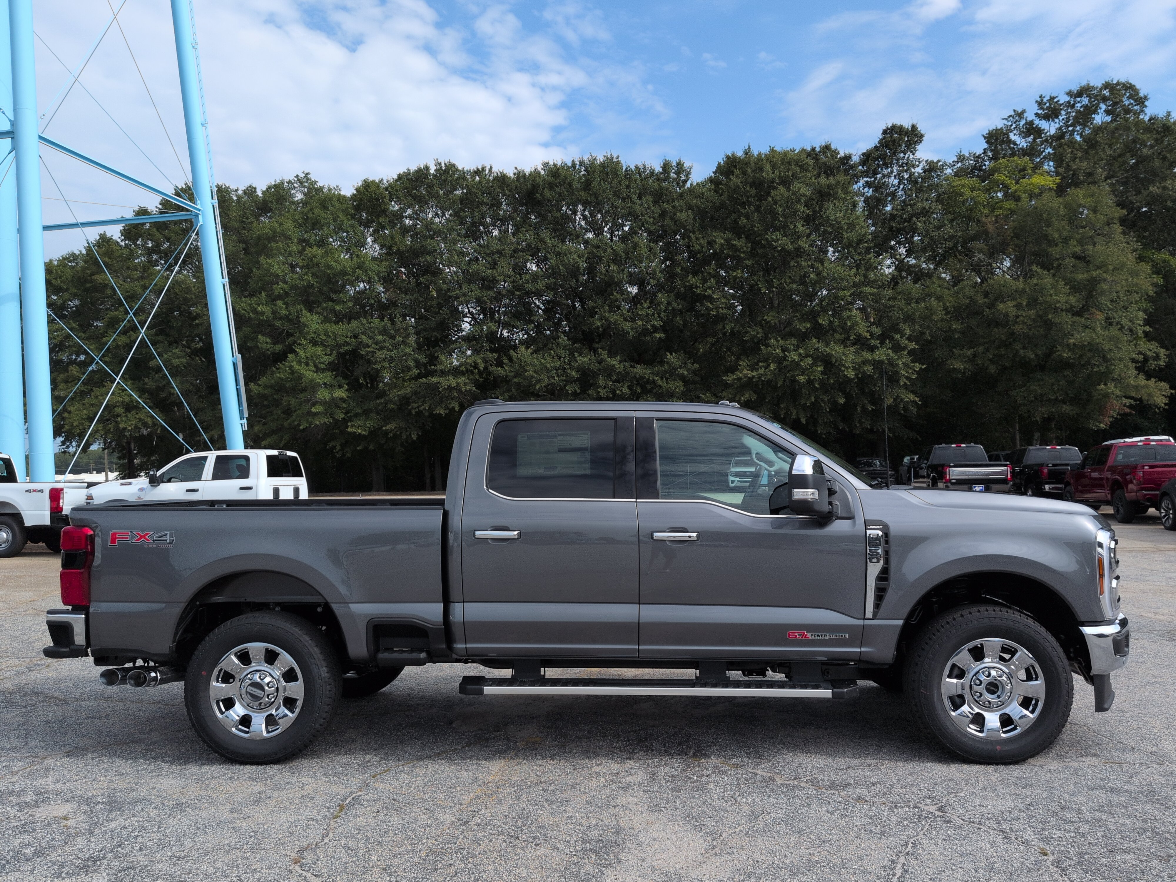 New 2027 Ford Super Duty F-250 SRW LARIAT TRUCK