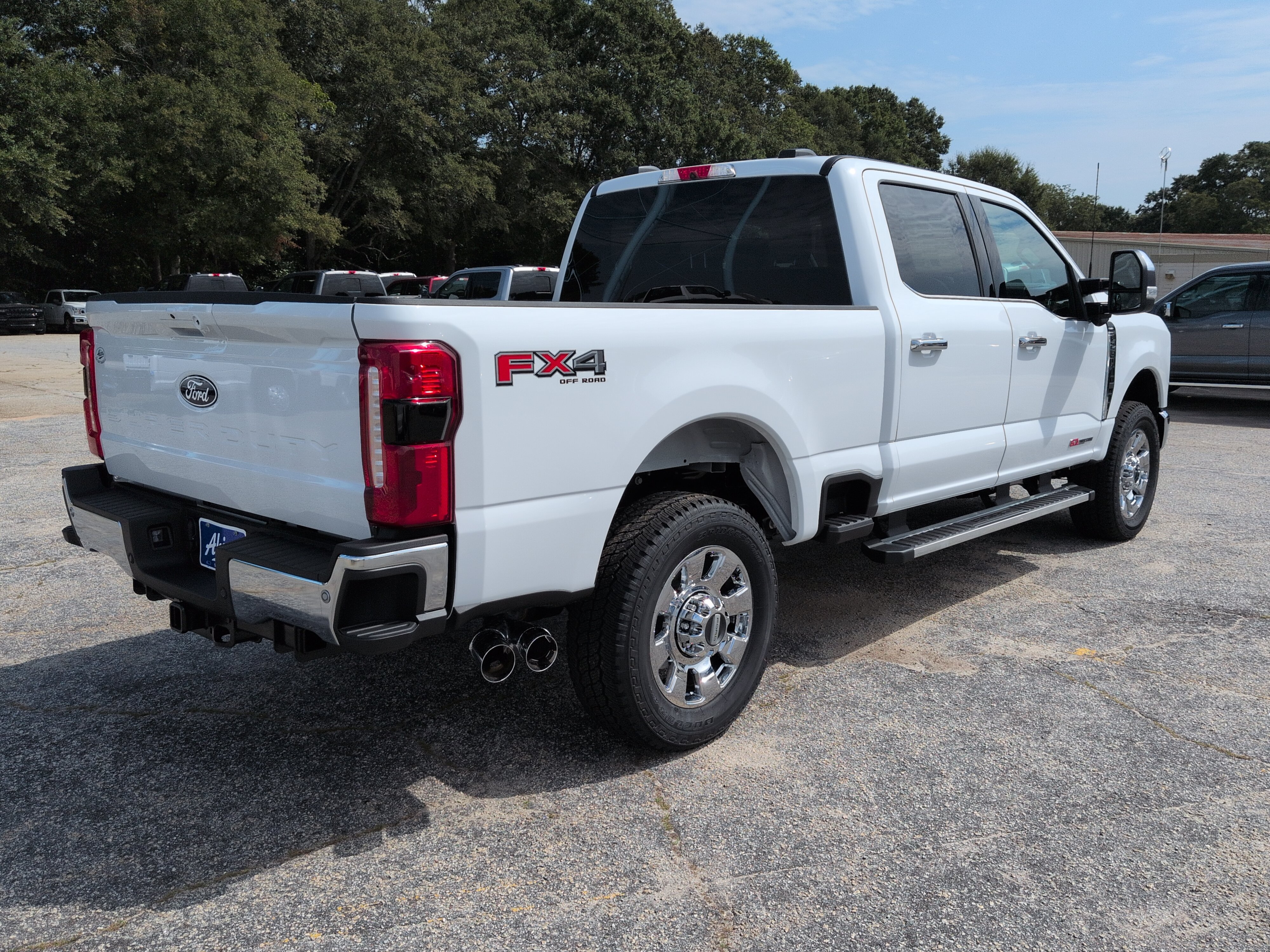 New 2027 Ford Super Duty F-250 SRW LARIAT TRUCK