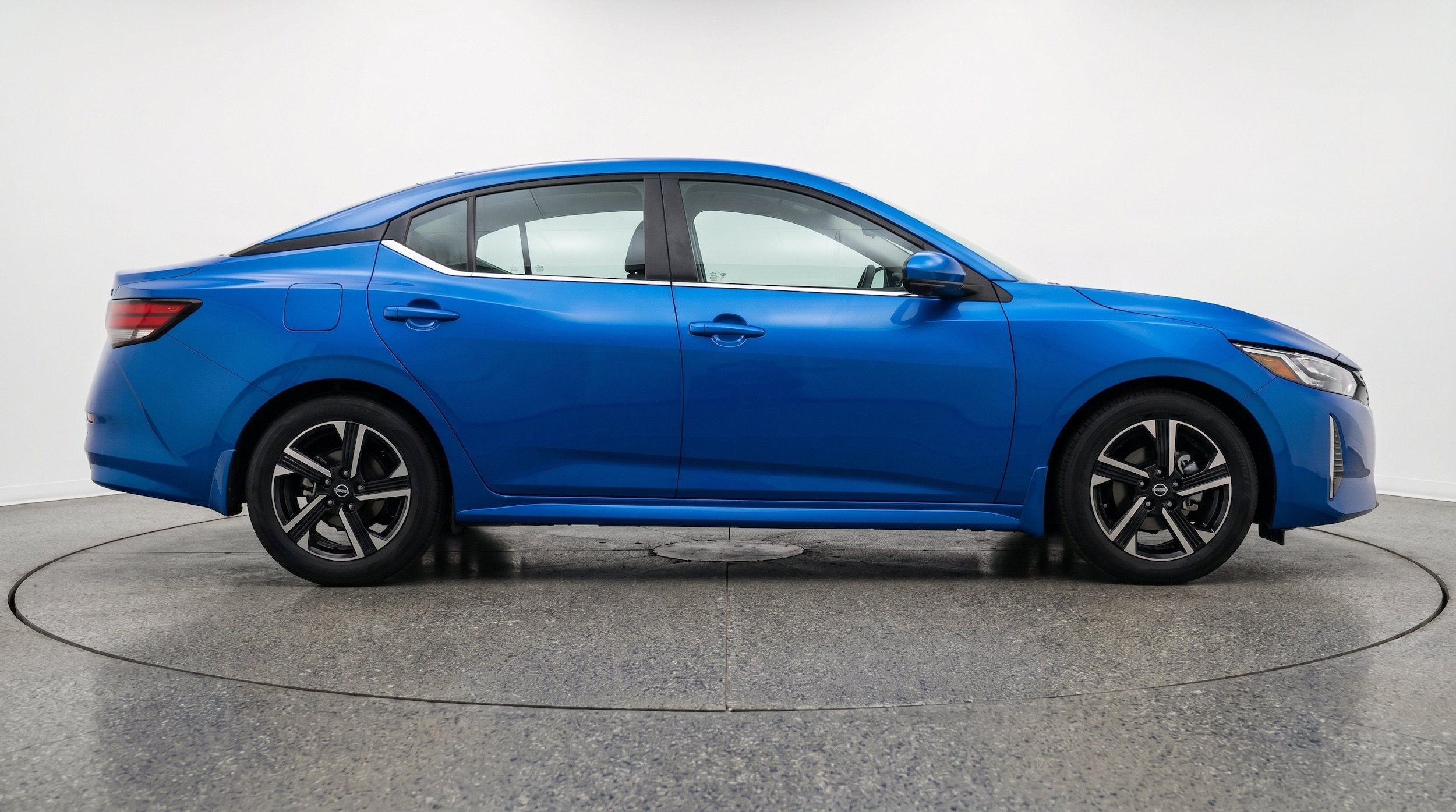 Thumbnail: 2025 Nissan Sentra - 10